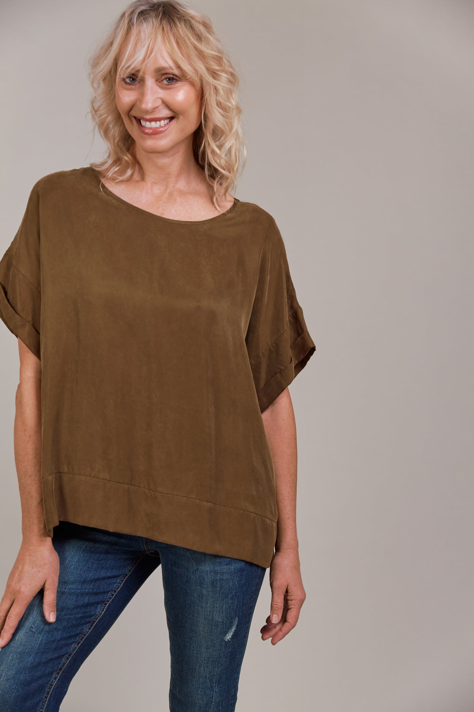 EB&IVE Eden Relaxed Top TOBACCO