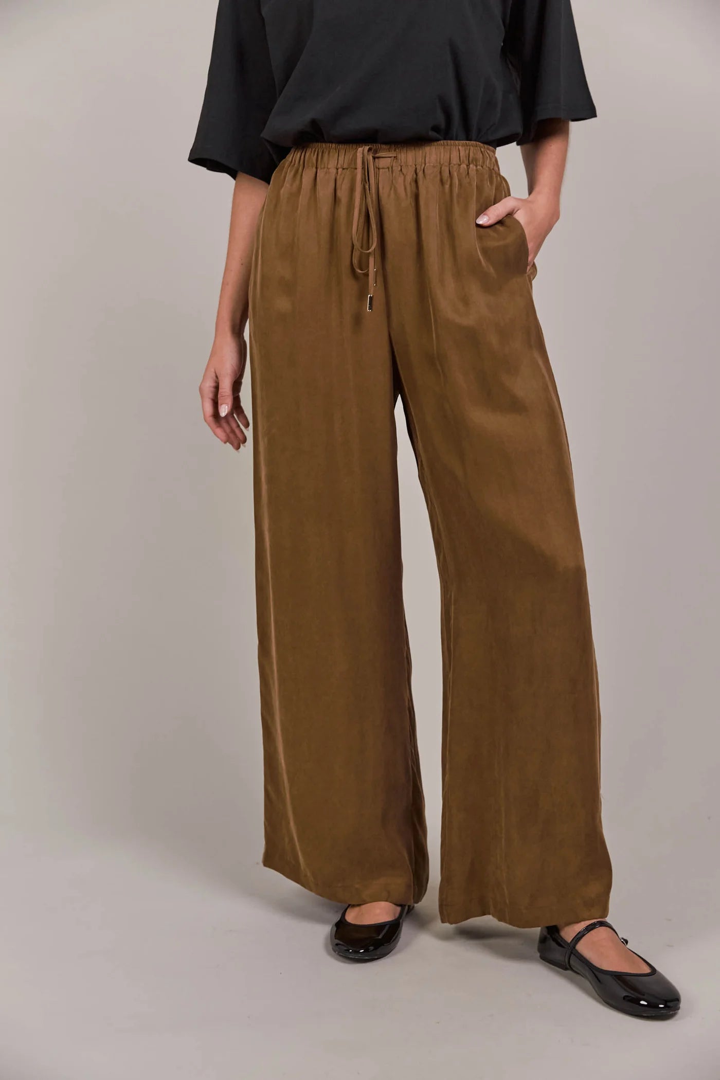 EB&IVE Eden Pant TOBACCO