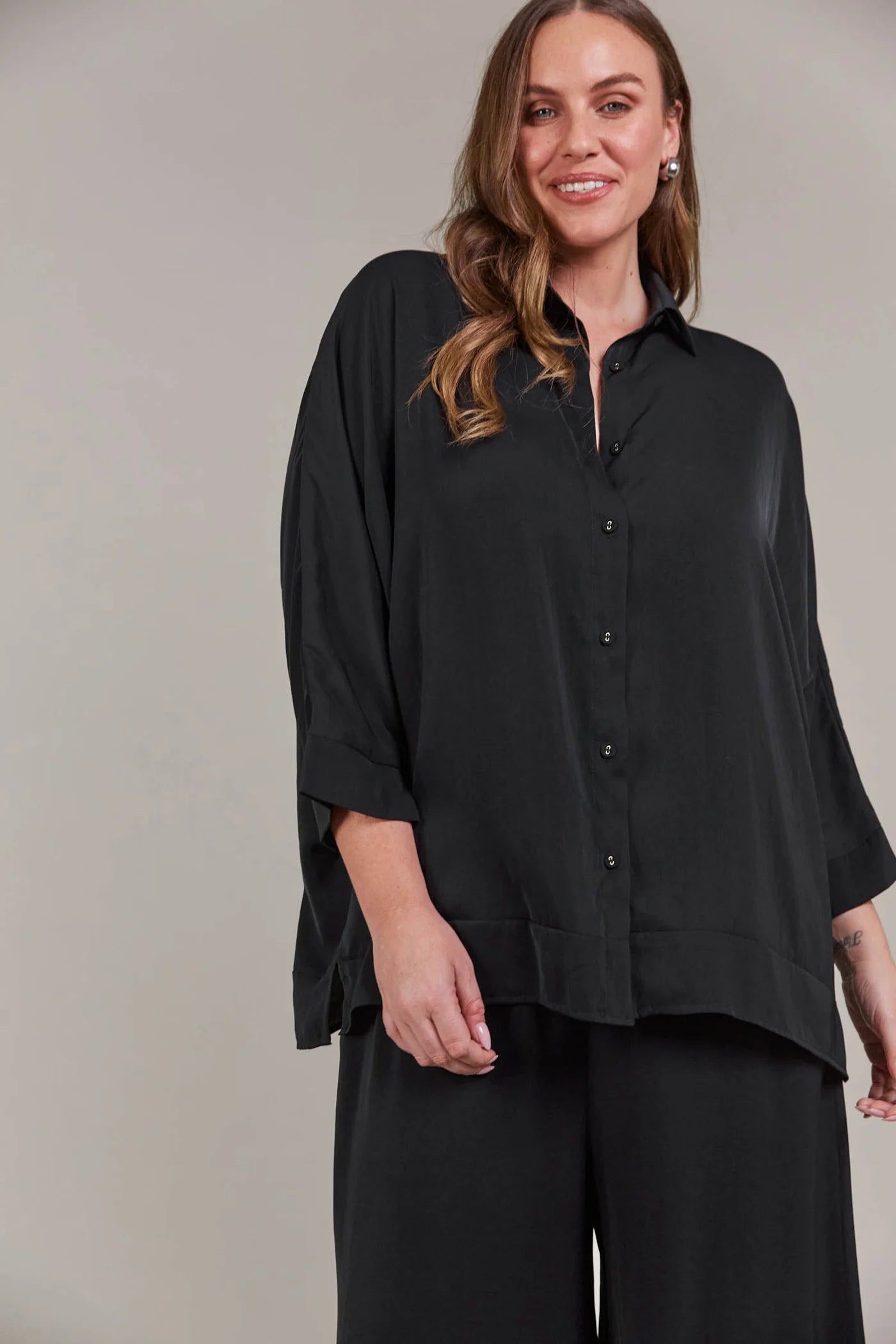 EB&IVE Elsie Relaxed Shirt BLACK