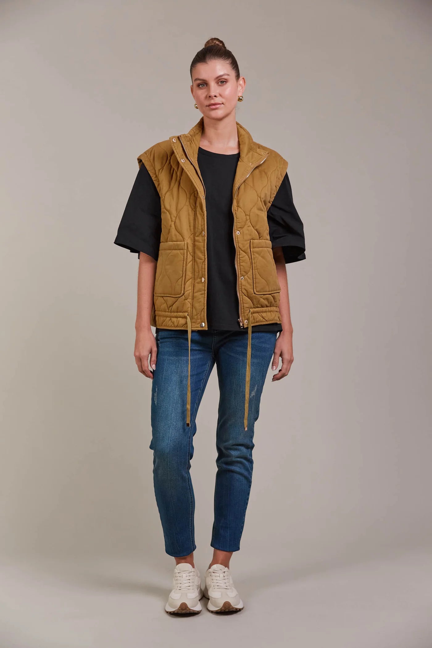 EB&IVE Pepi Vest TOBACCO