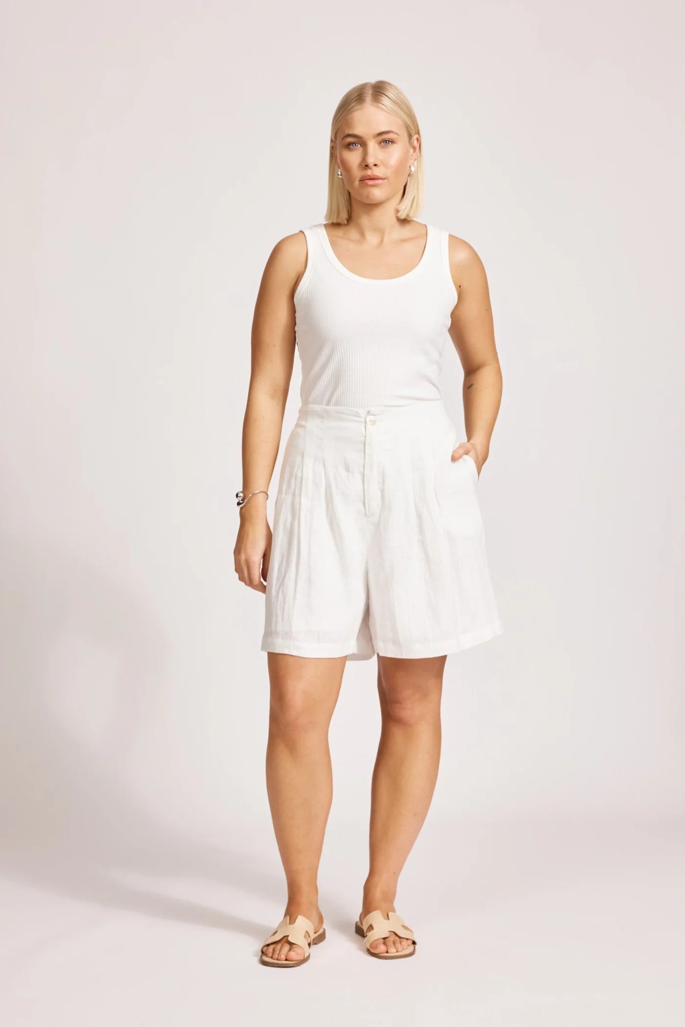 EB & IVE Miramar Short WHITE