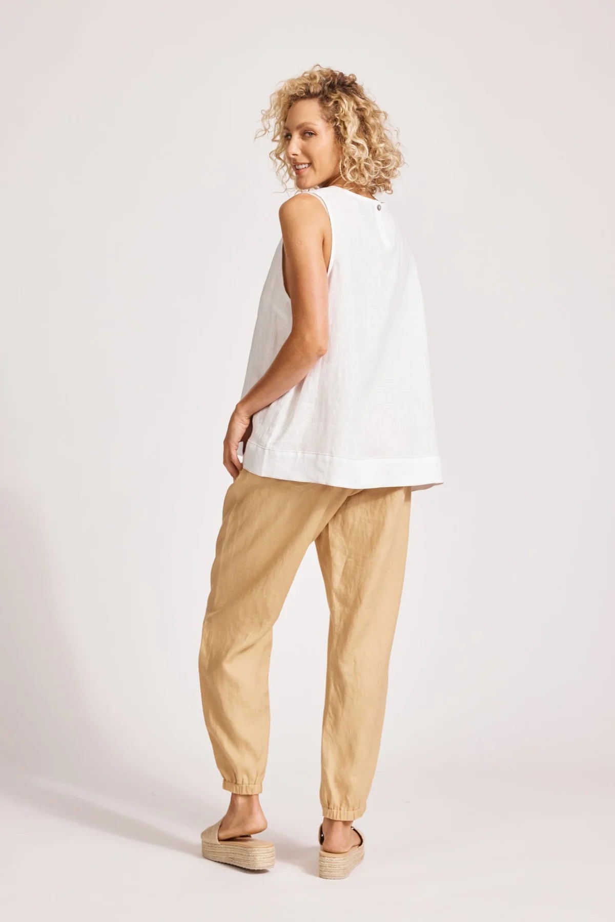 EB & IVE Miramar Tank WHITE