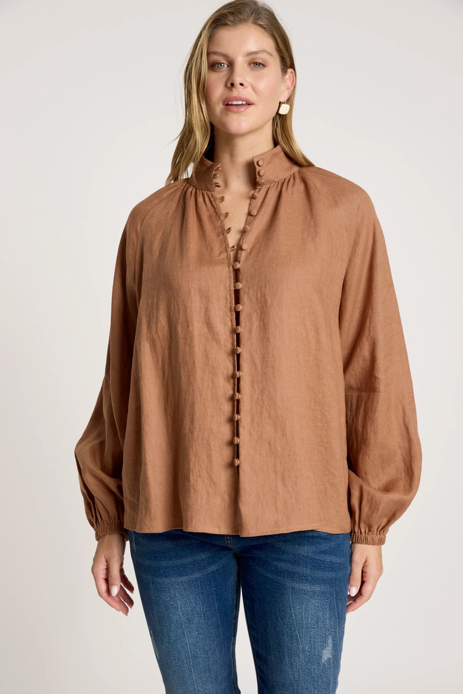 EB & IVE Bajau Button Shirt CLAY