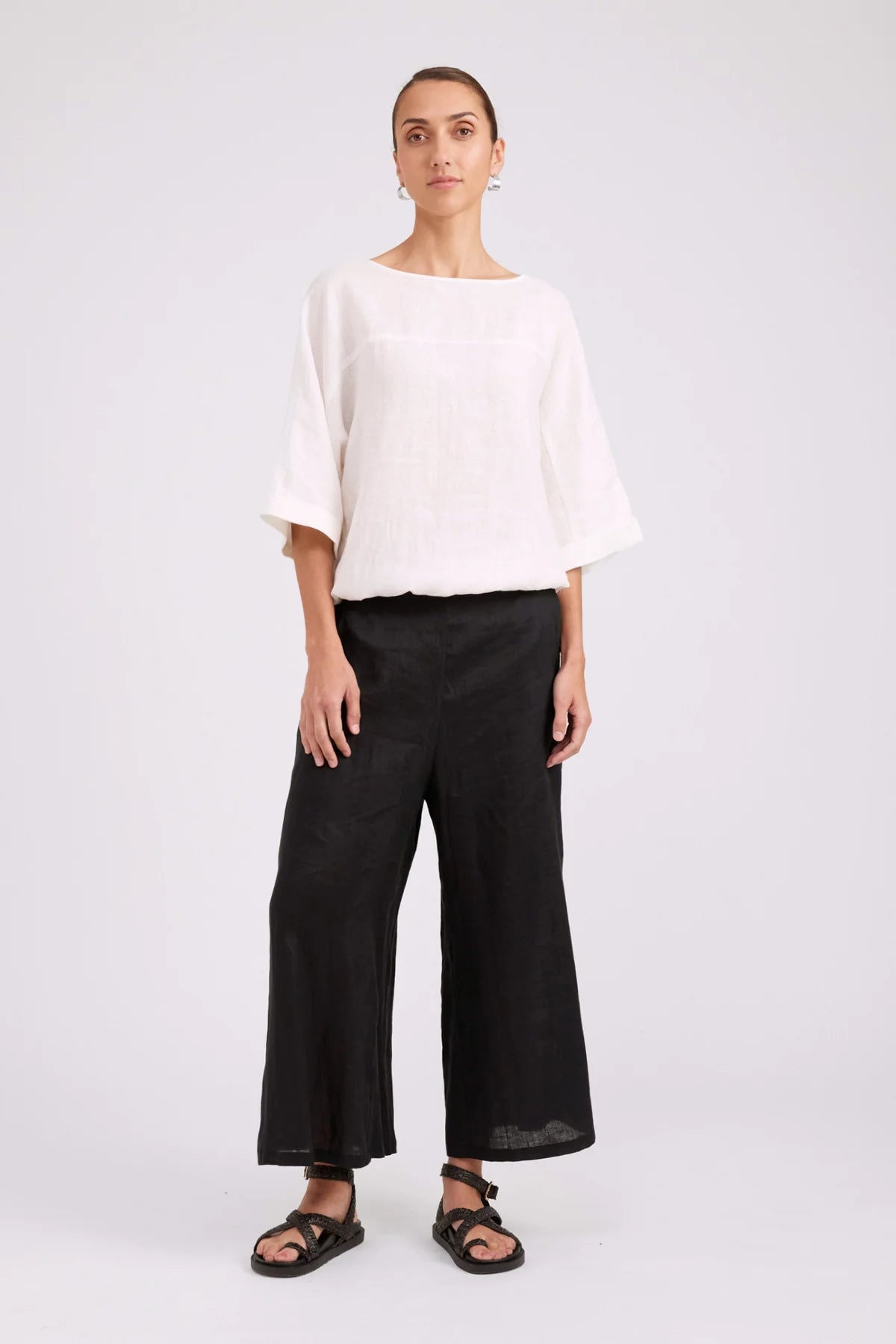 EB & IVE Studio Button Top / Jacket WHITE
