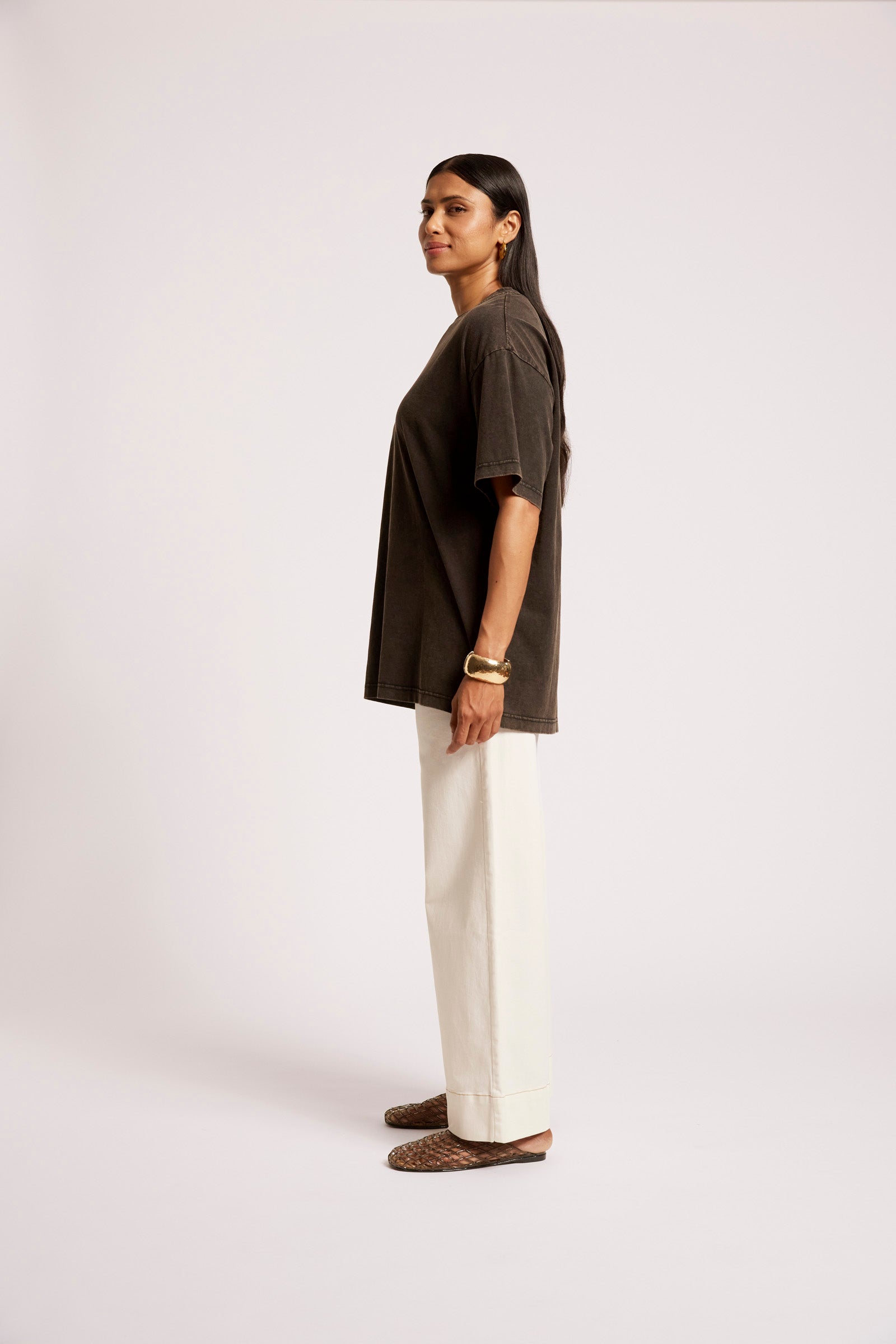 EB & IVE Caldera Oversize Tee BLACK