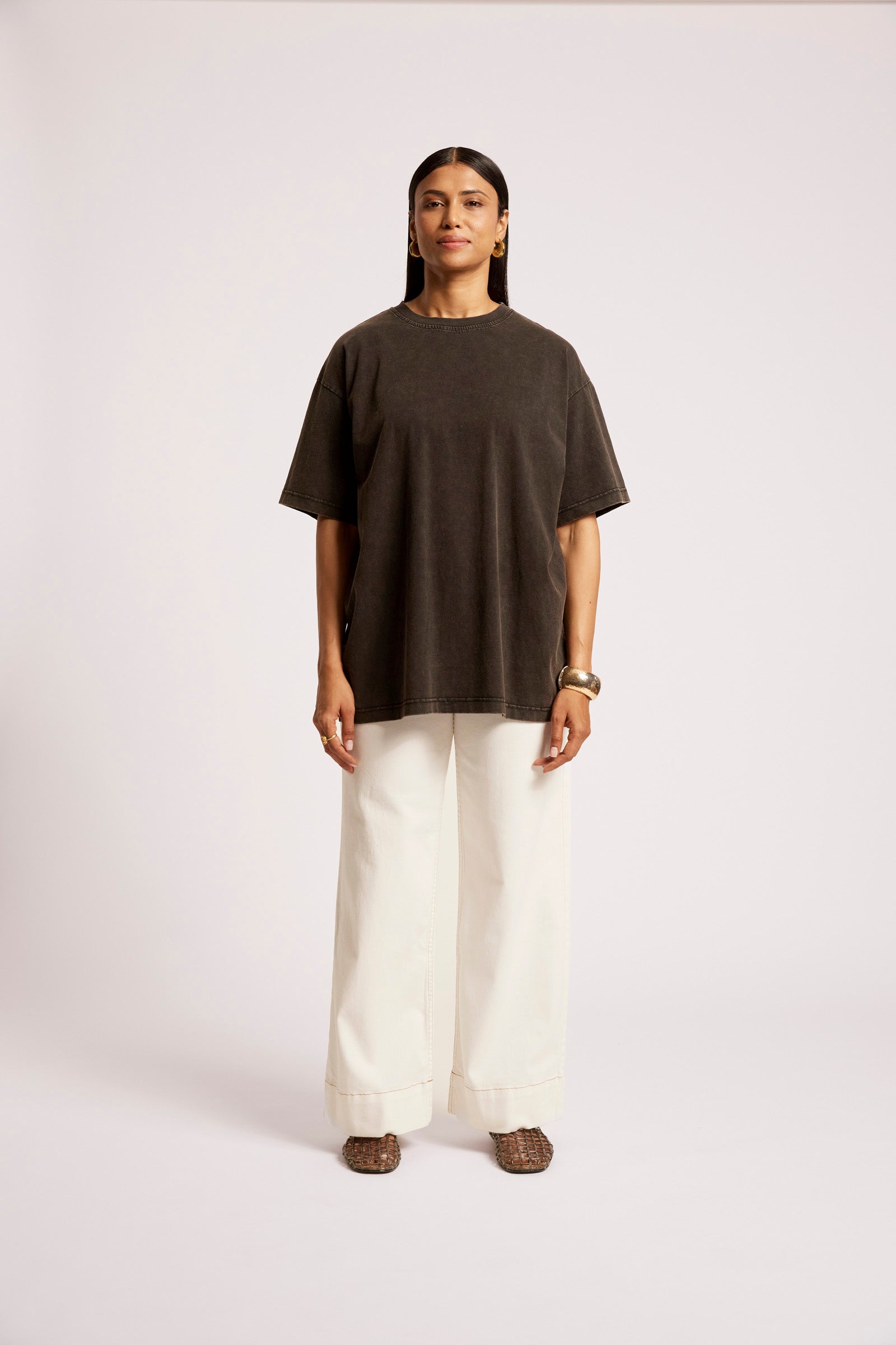 EB & IVE Caldera Oversize Tee BLACK