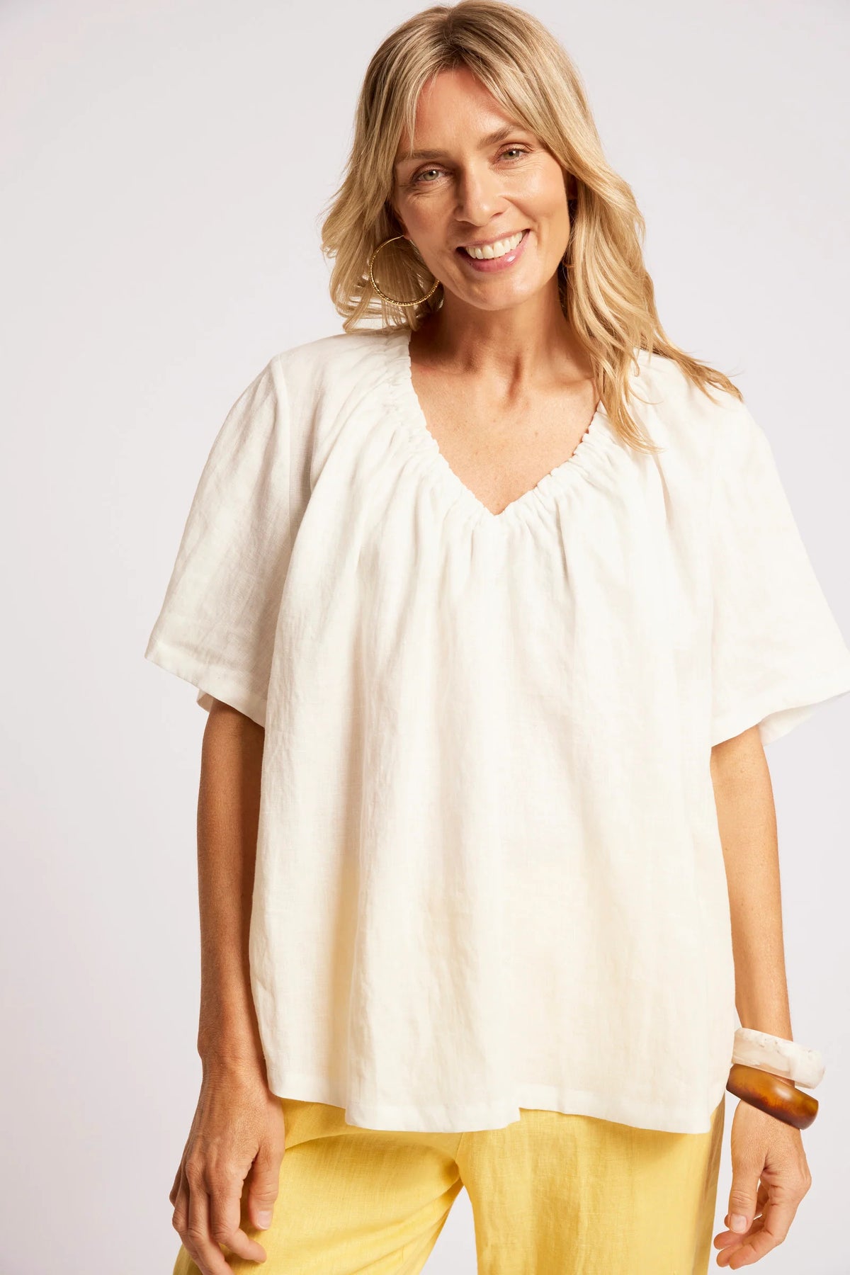 EB & IVE Cove Relaxed Top WHTE