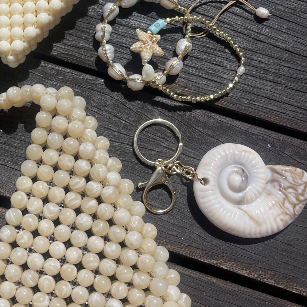 HEI TAI Nautilus Shell Keyring CREAM