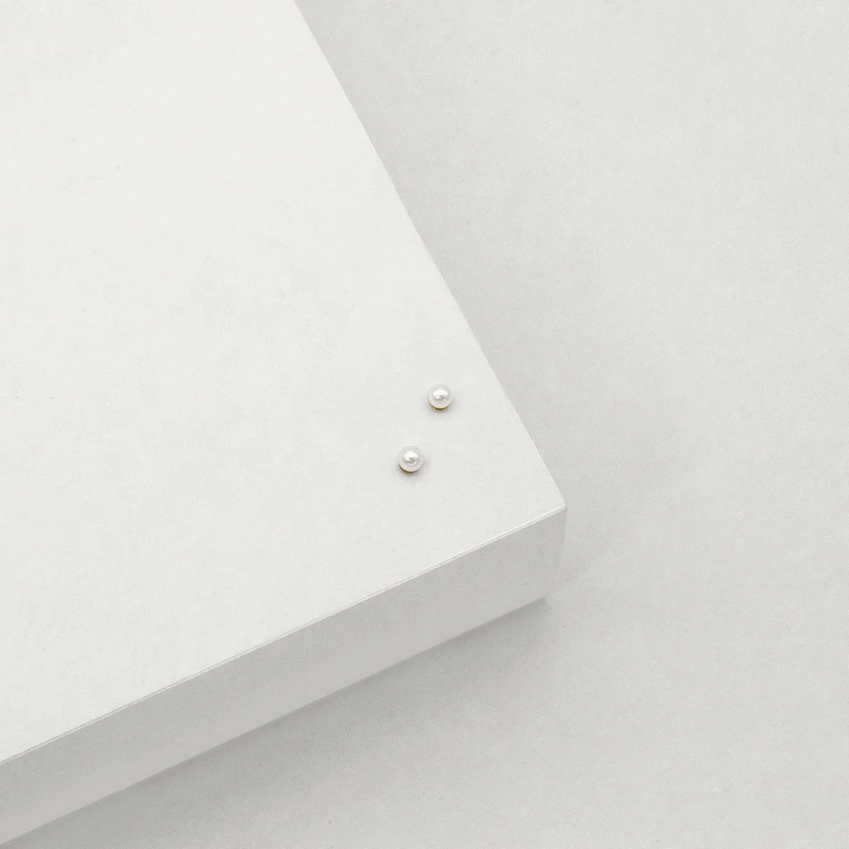 LINDA Freshwater Pearl Stud 3mm SILVER