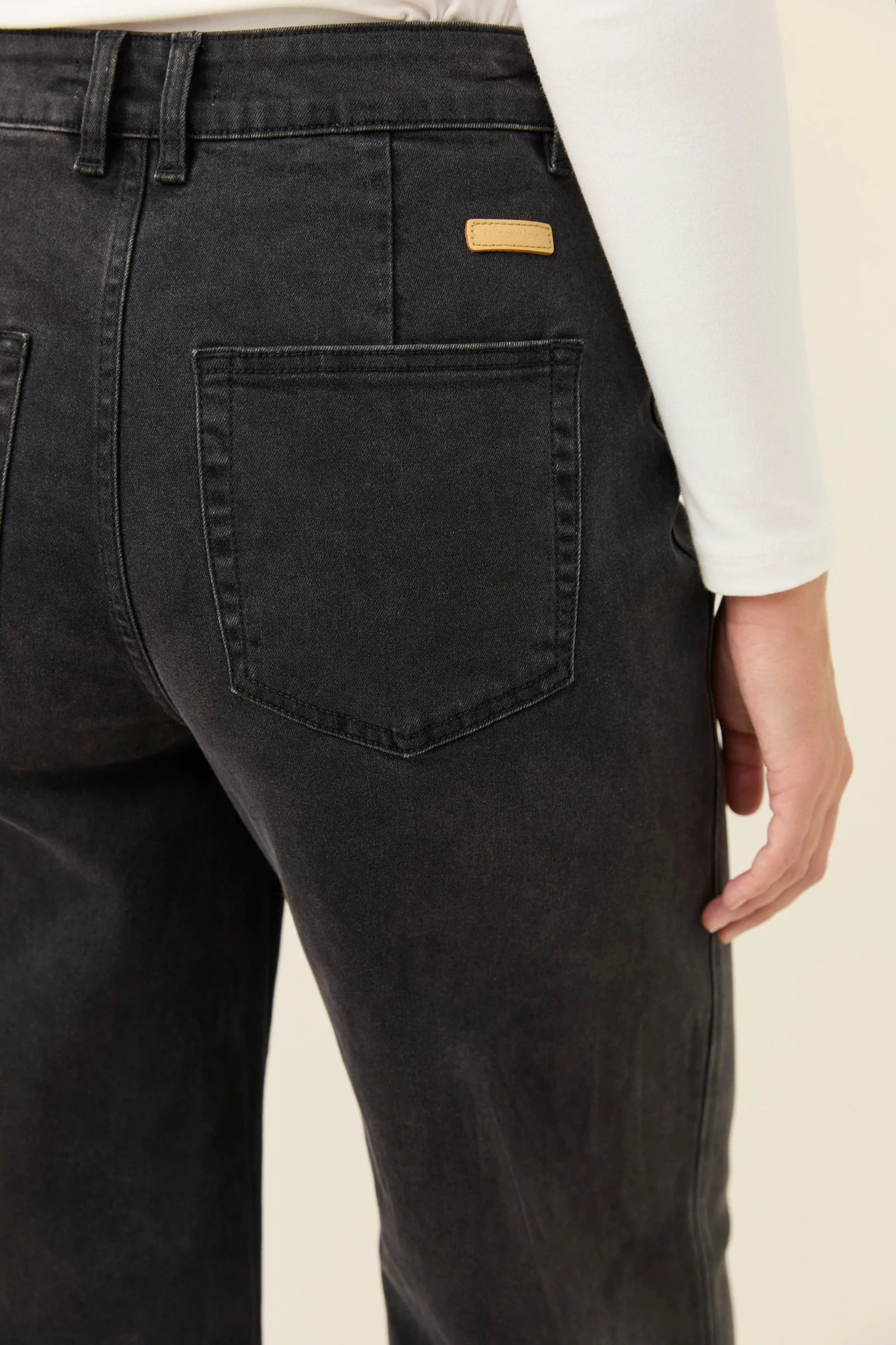 ISLE OF MINE Tate Jeans ASH