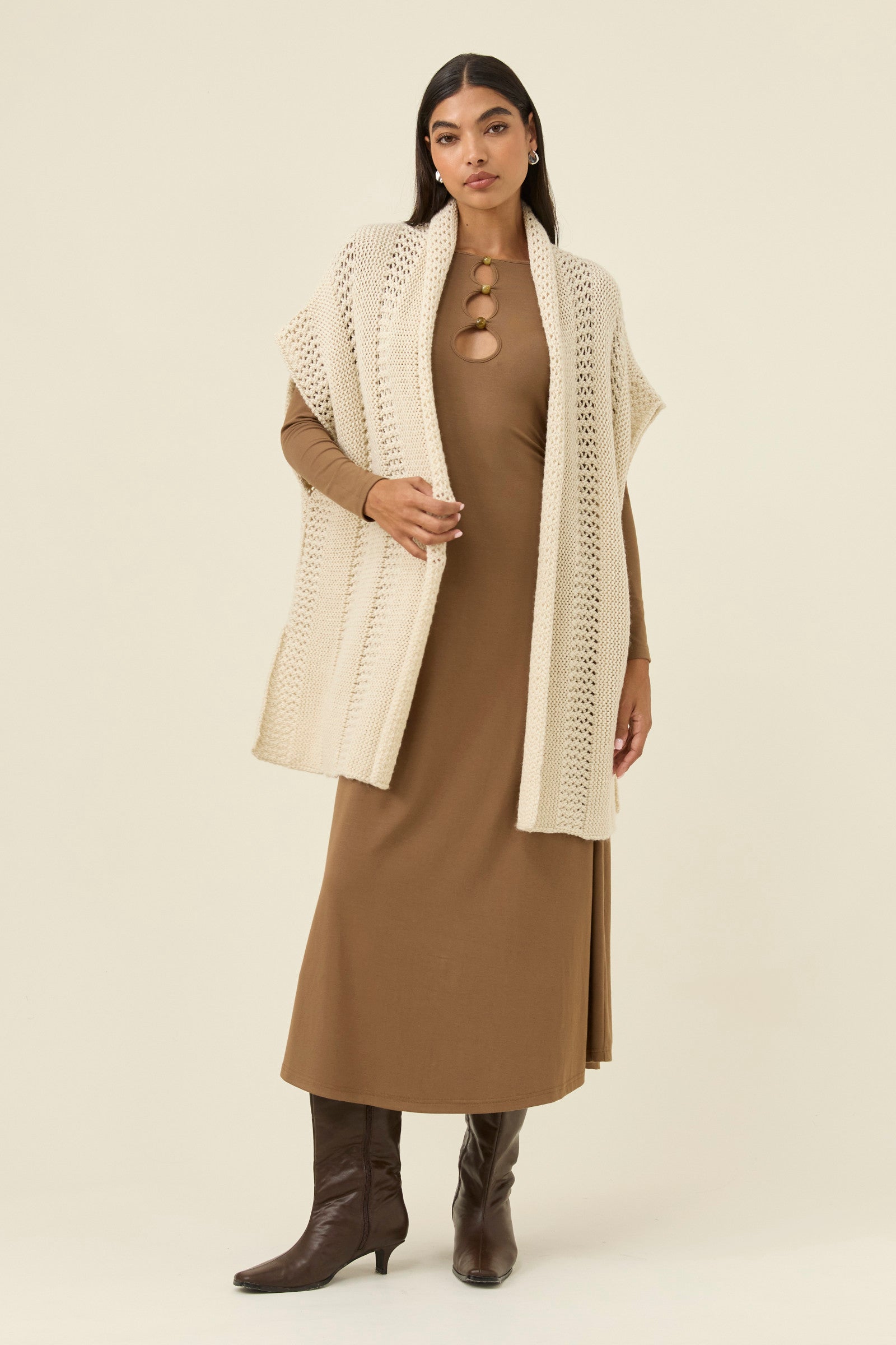 ISLE OF MINE Luna Relaxed Knit Vest IVORY