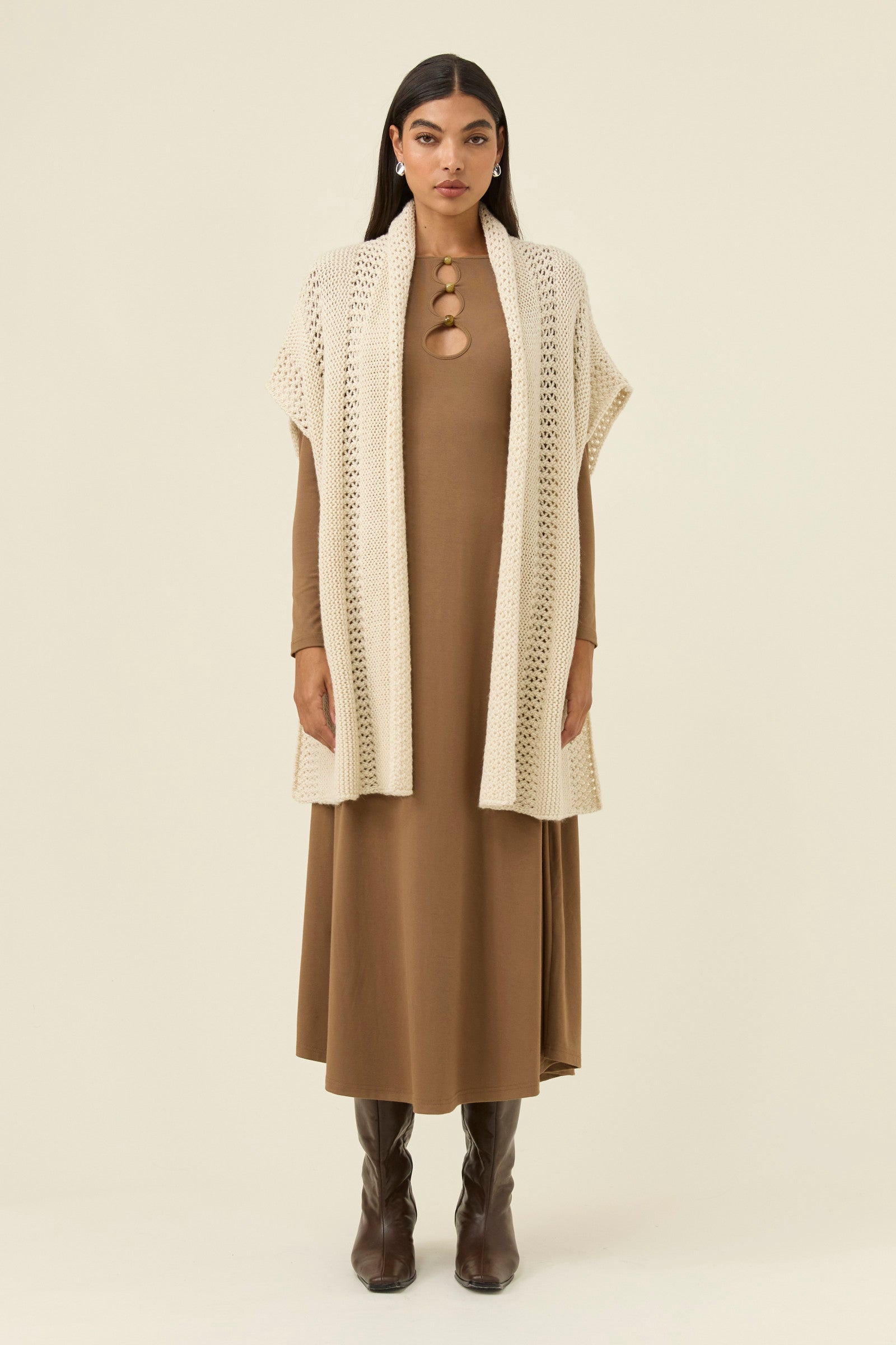 ISLE OF MINE Luna Relaxed Knit Vest IVORY