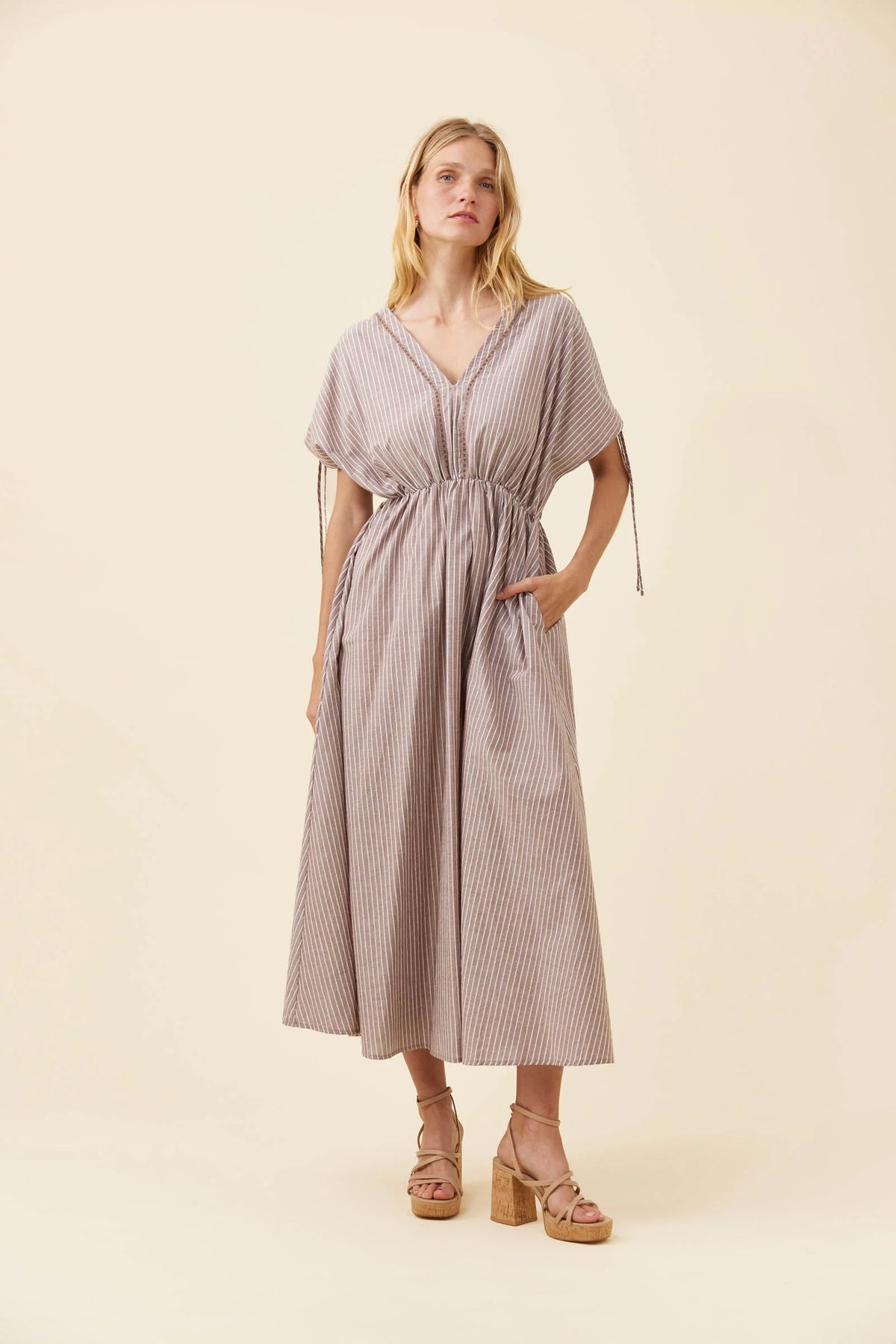 EB & IVE Lyndell Tie Maxi Dress TAUPE