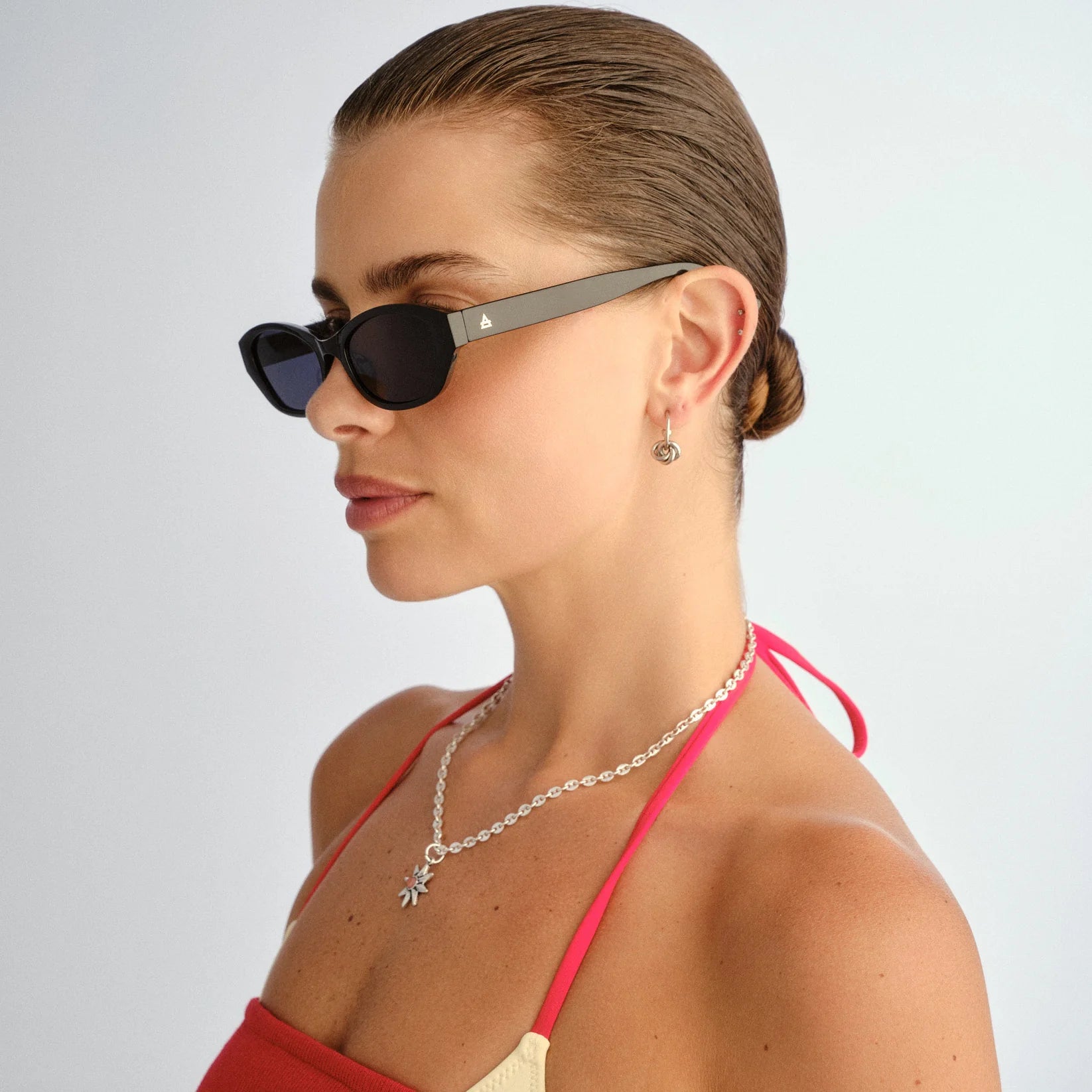 AIRE Moonstone BLACK