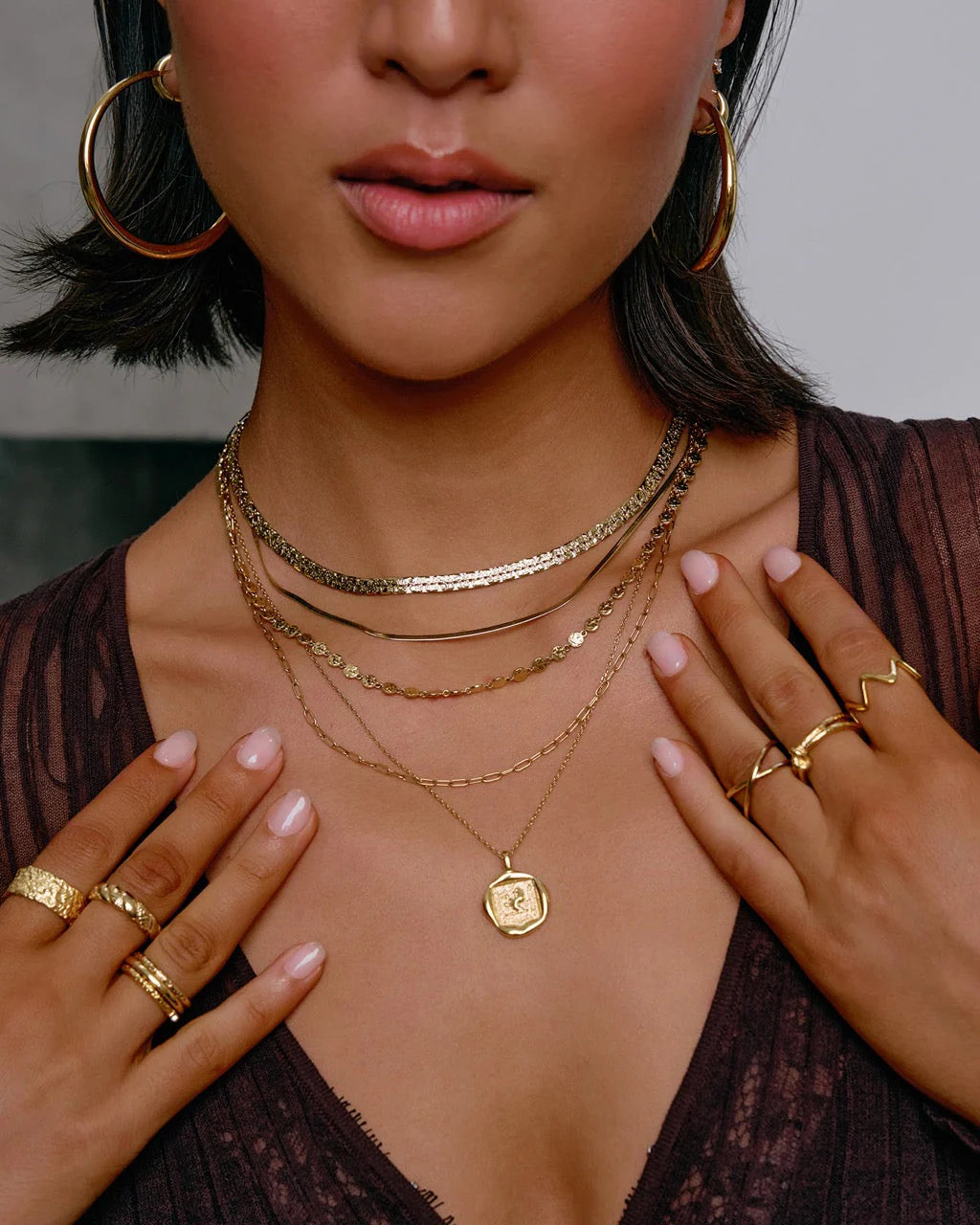 Arms of Eve Atlas Necklace GOLD