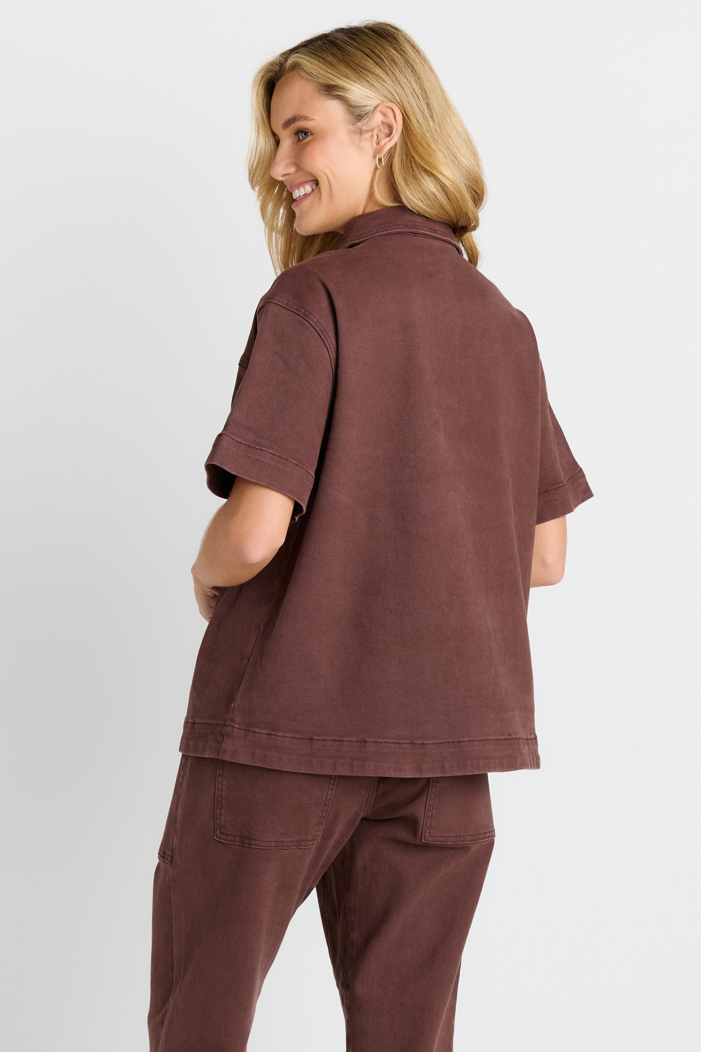 BETTY BASICS Quinn Shirt CHOCOLATE