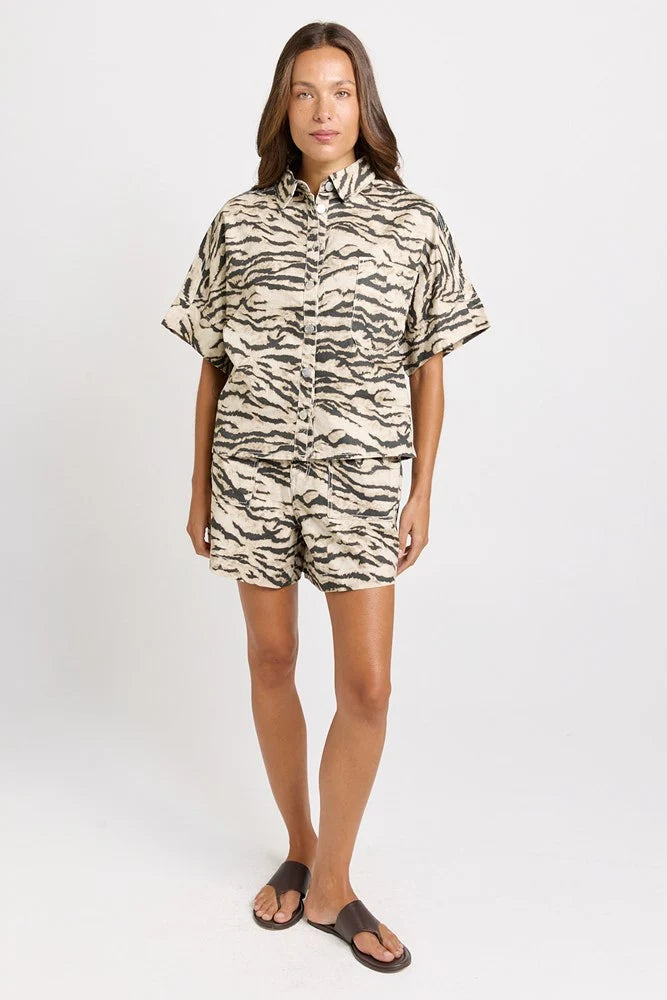 BETTY BASICS Dawn Denim Shirt ANIMAL