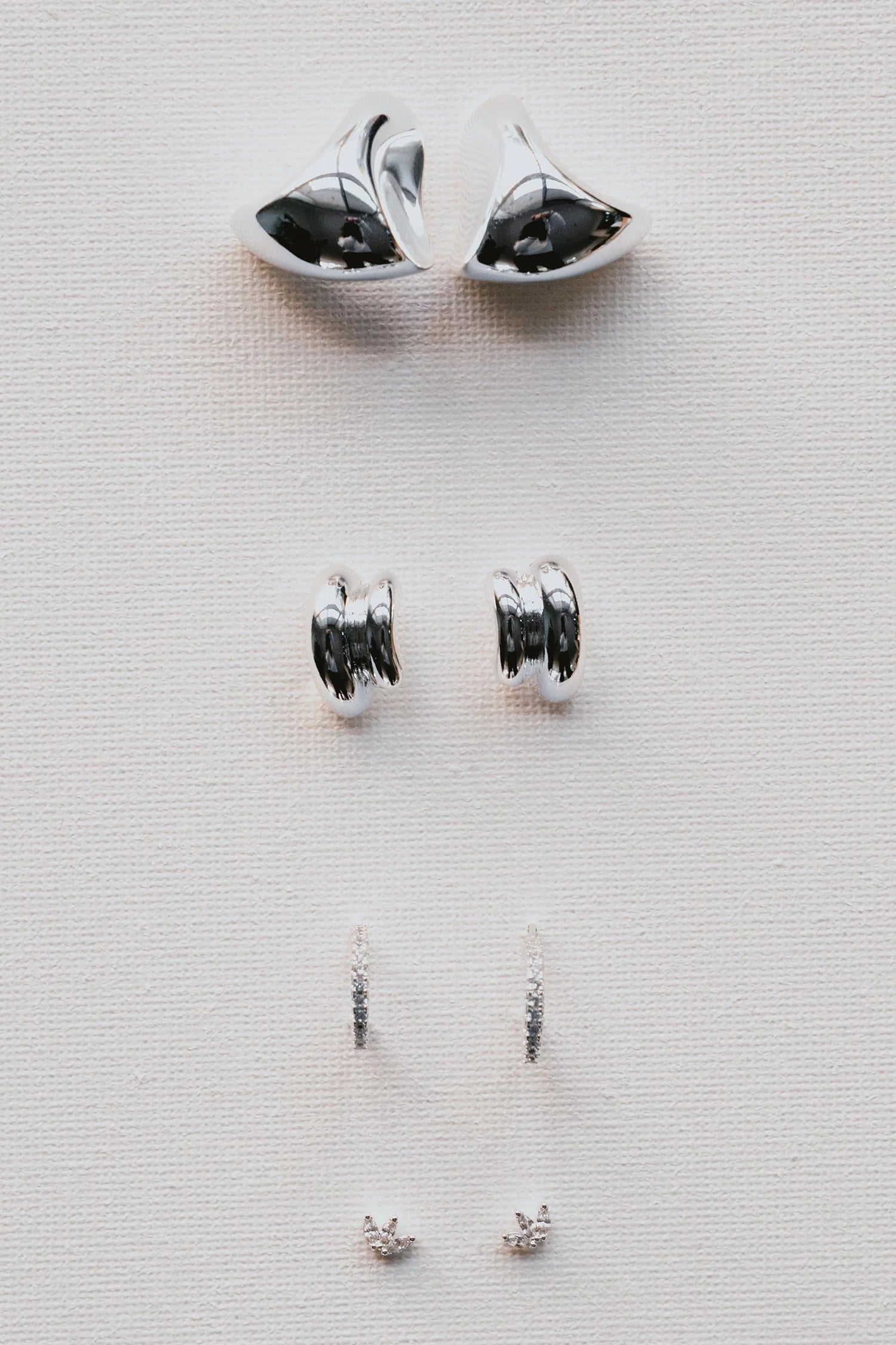 LIBERTE Petite Bud Earring SILVER