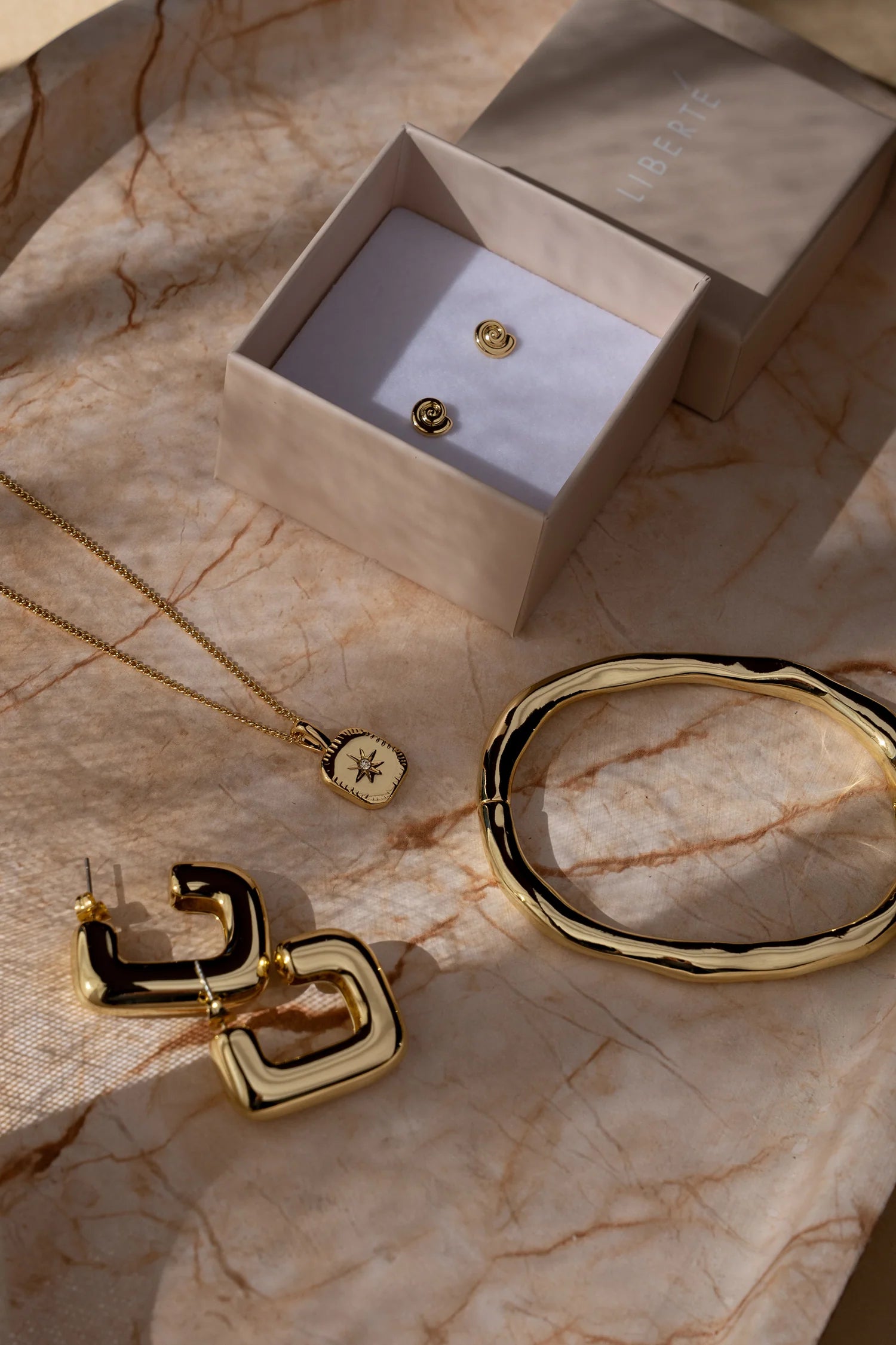 LIBERTE Petite Brodie Earring GOLD