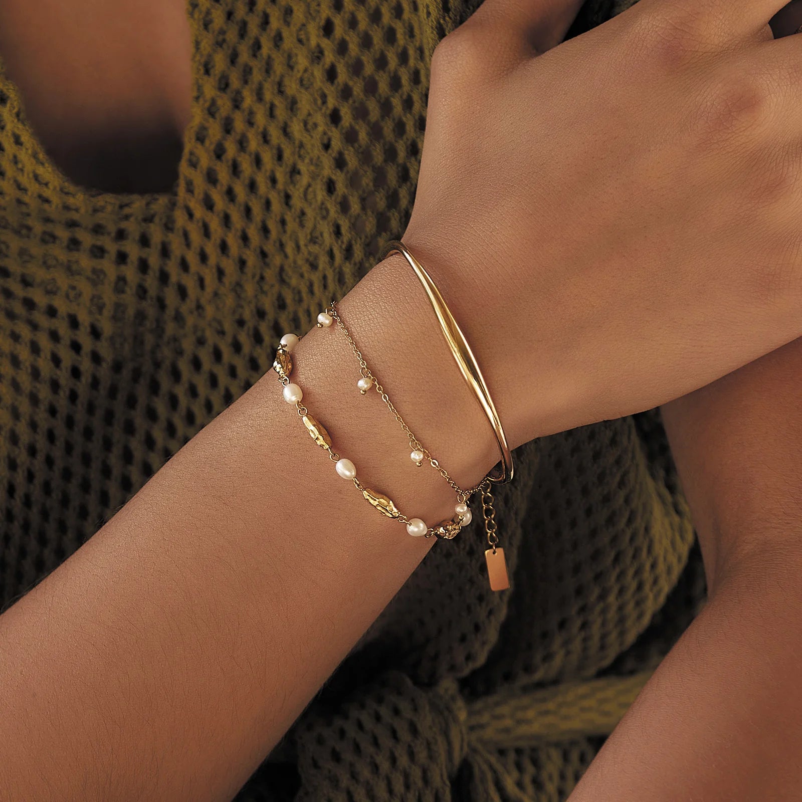 AOE Sofia Pearl Bracelet