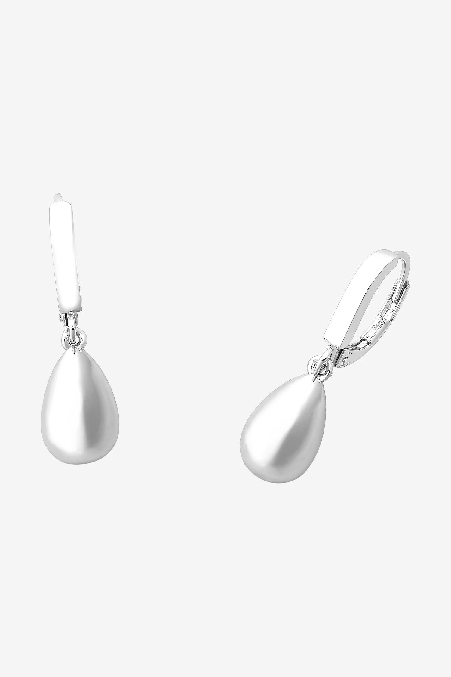 LIBERTE Shelby Earrings SILVER