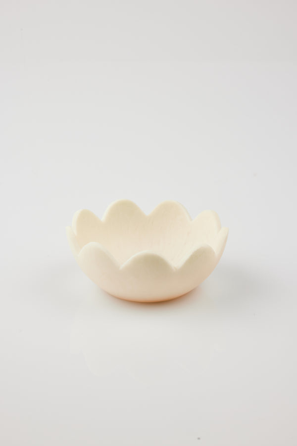 HOLIDAY Petal Bowl Small OFF WHITE