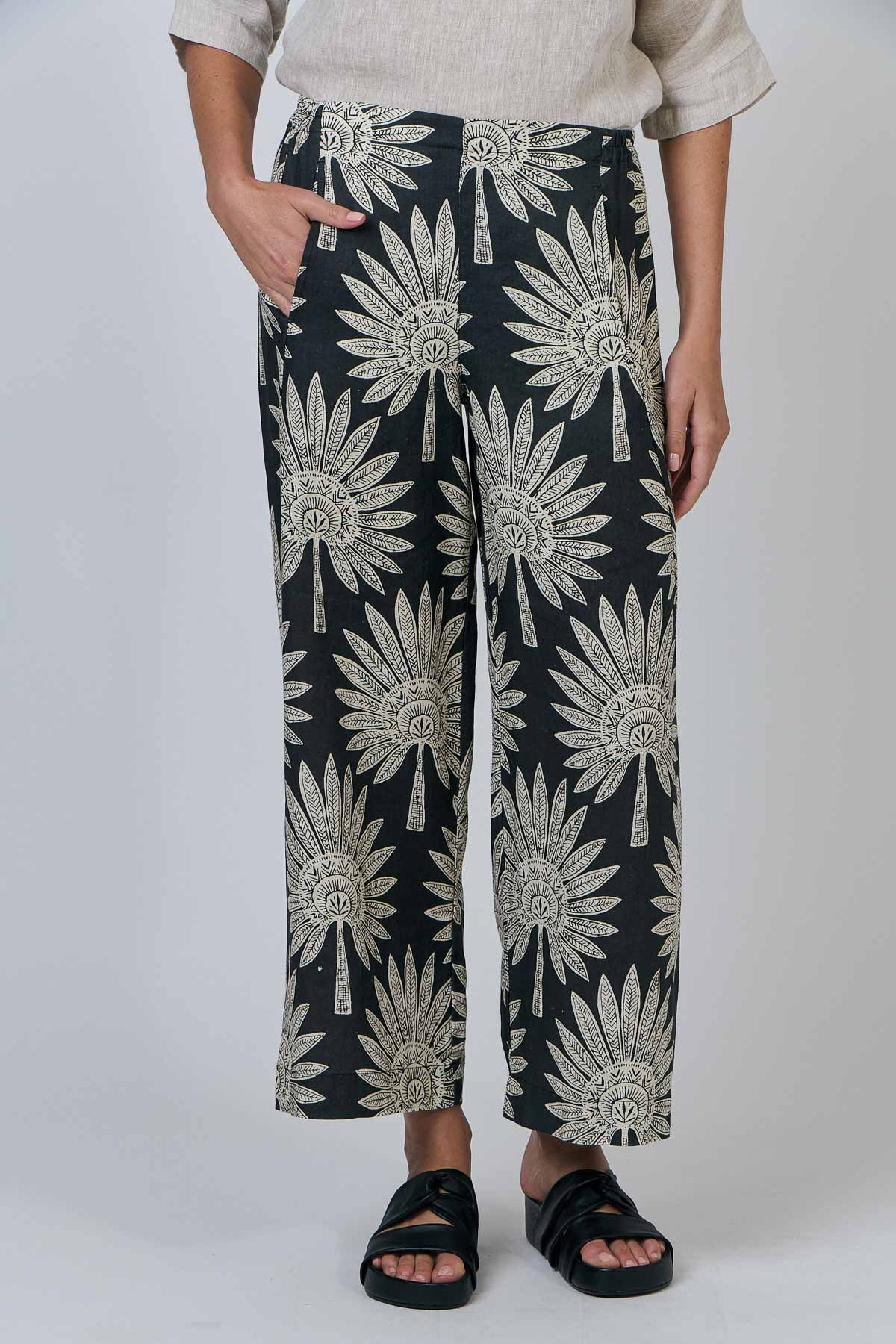 OLIVE ET JULIE Linen Flat Front Pant BLACK PALM