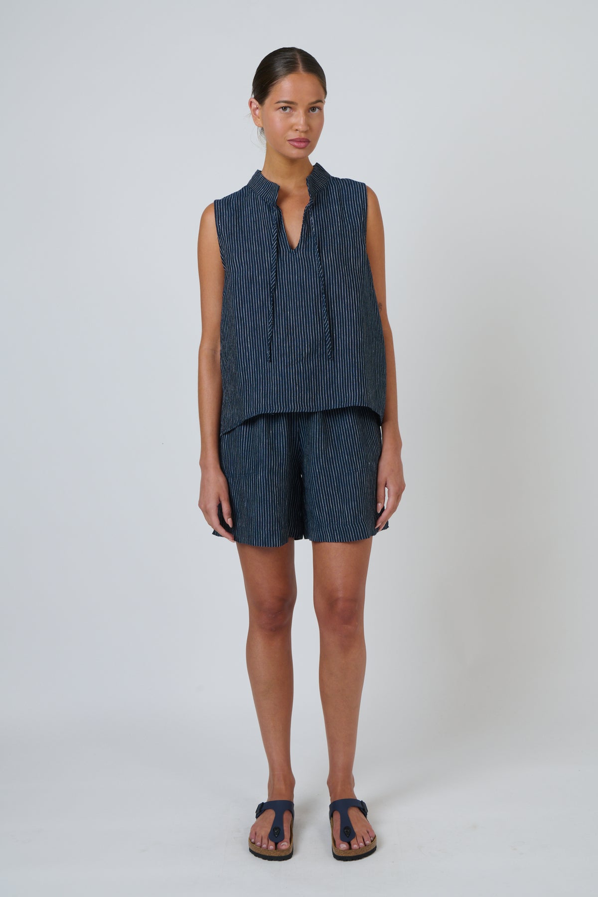 OLIVE ET JULIE Linen Short STREAMLINED