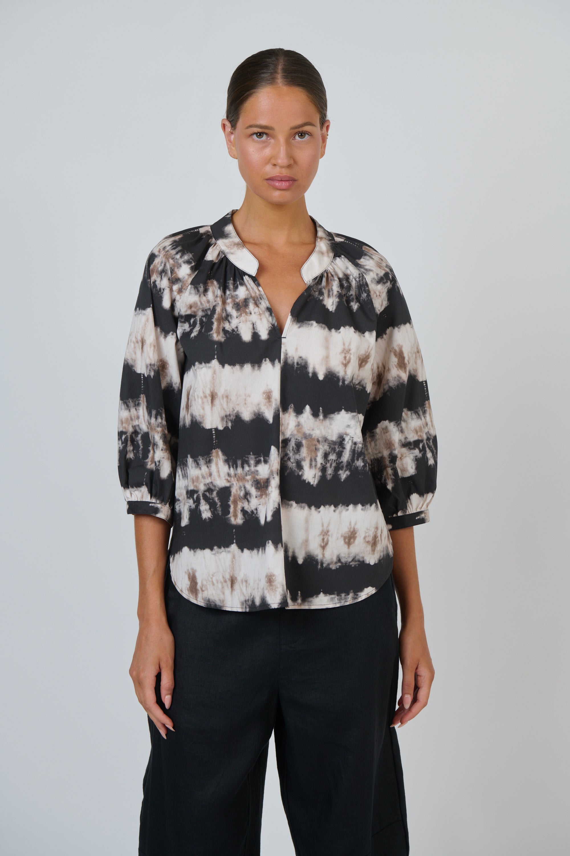 OLIVE ET JULIE 3/4 Sleeve Blouse ERUPTION