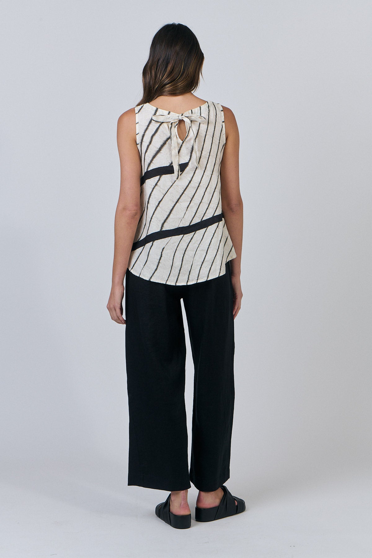OLIVE ET JULIE Linen Shell Top ISOBARS