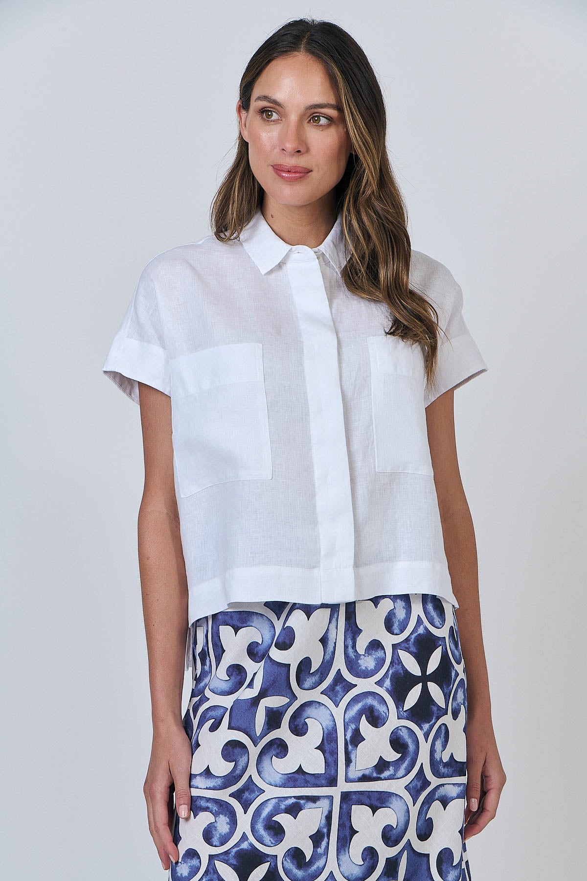 OLIVE ET JULIE Linen Button Top WHITE