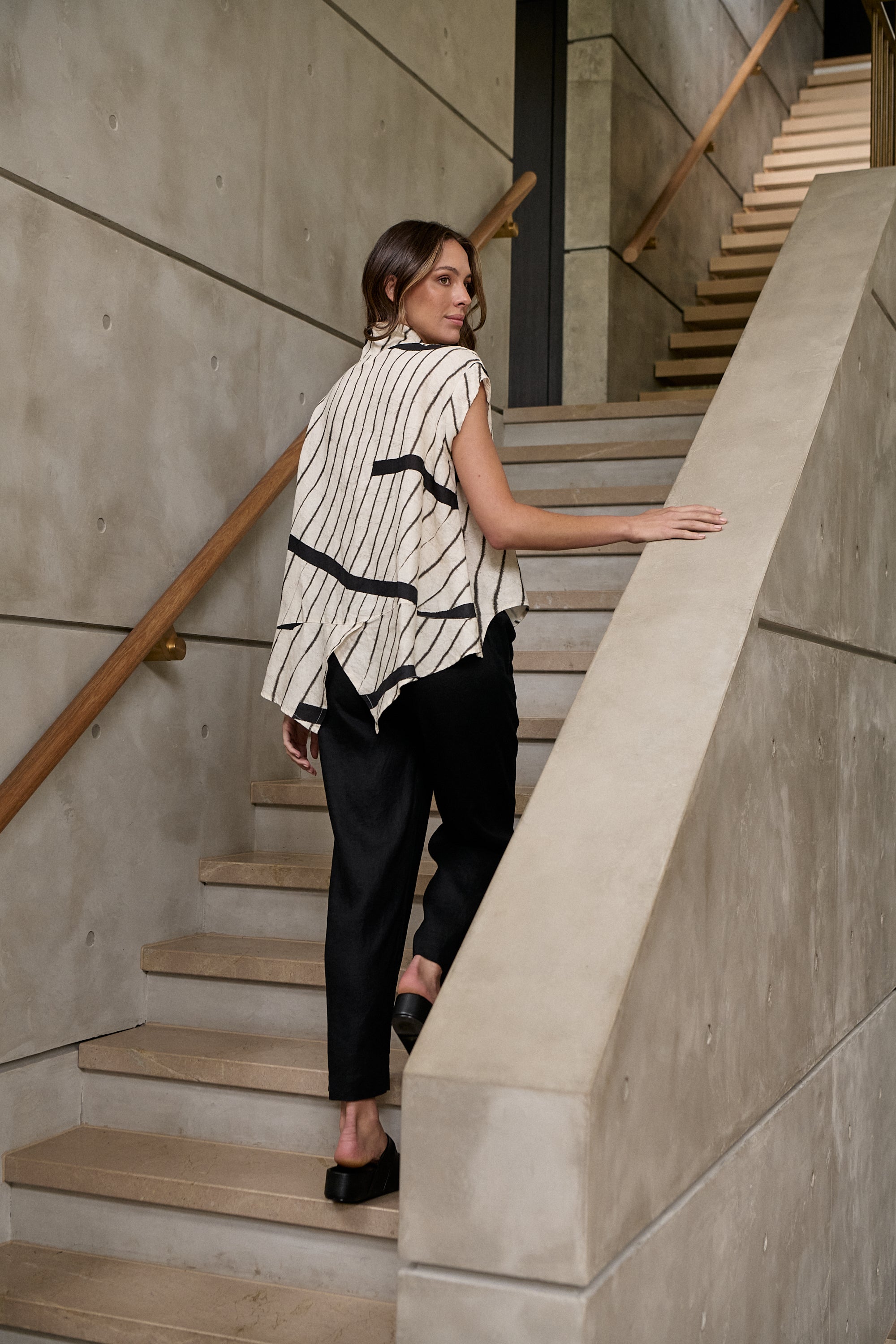 OLIVE ET JULIE Asym Shirt ISOBARS