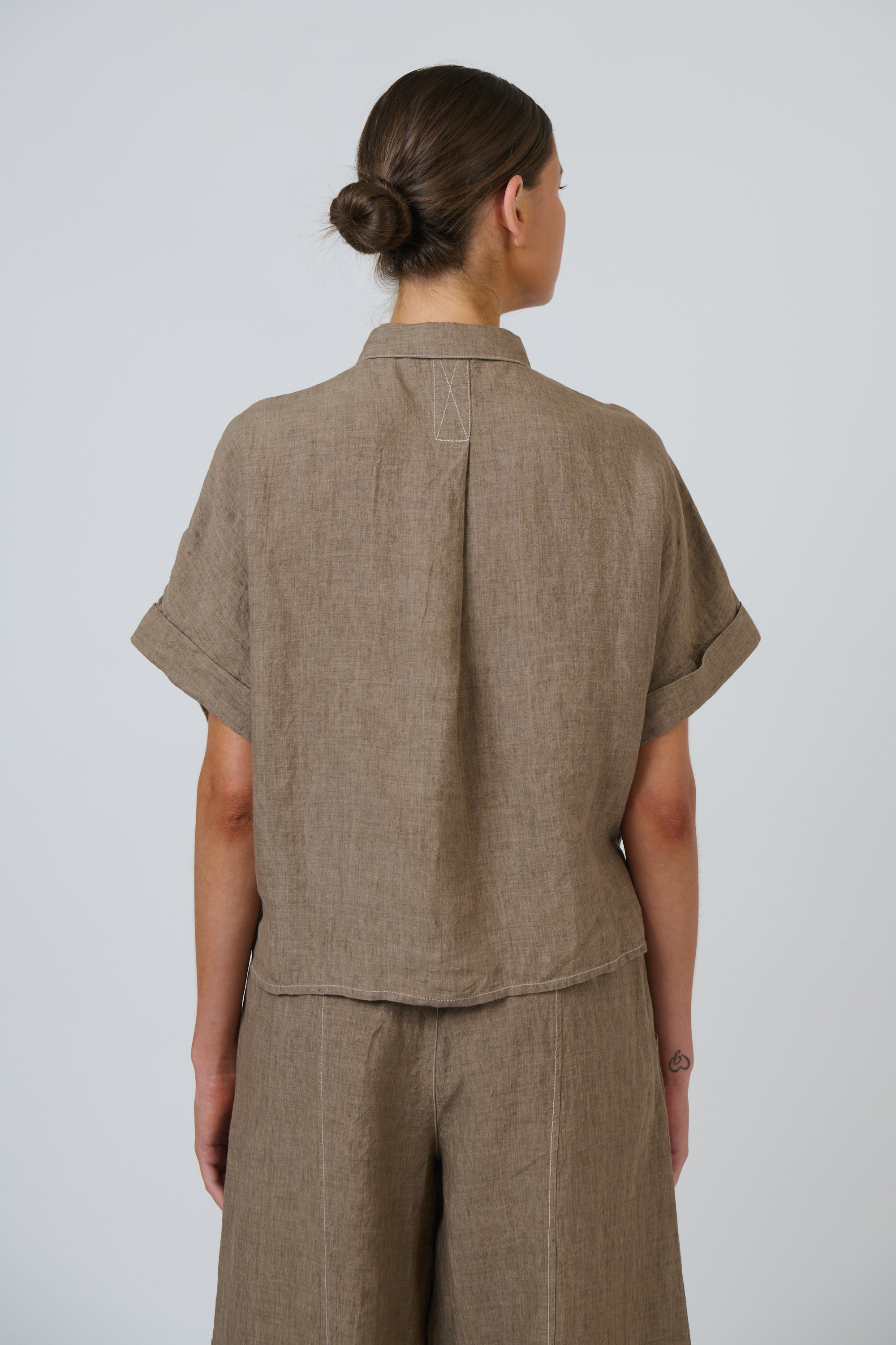 OLIVE ET JULIE Boxy Button Front Shirt AGATE
