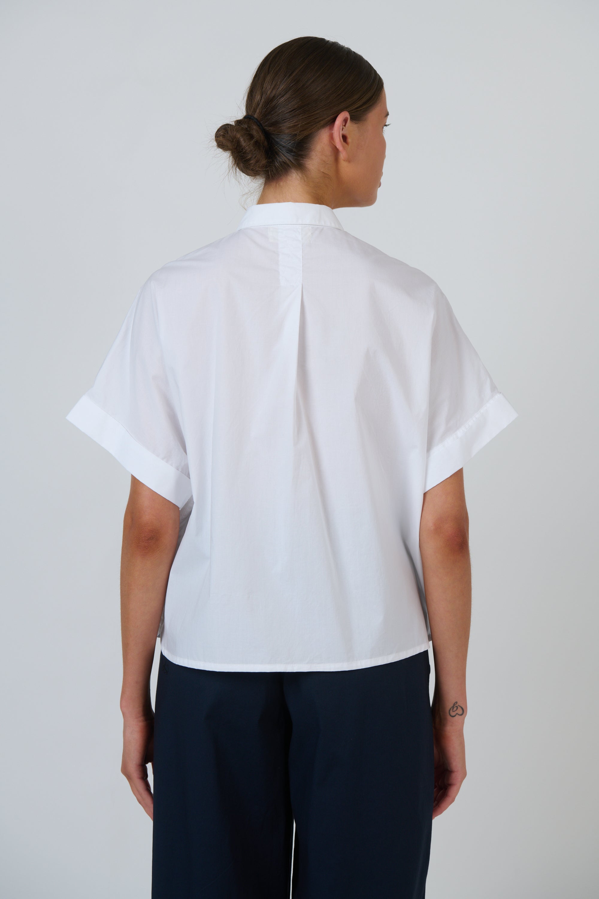 OLIVE ET JULIE Boxy Front Pocket Shirt WHITE