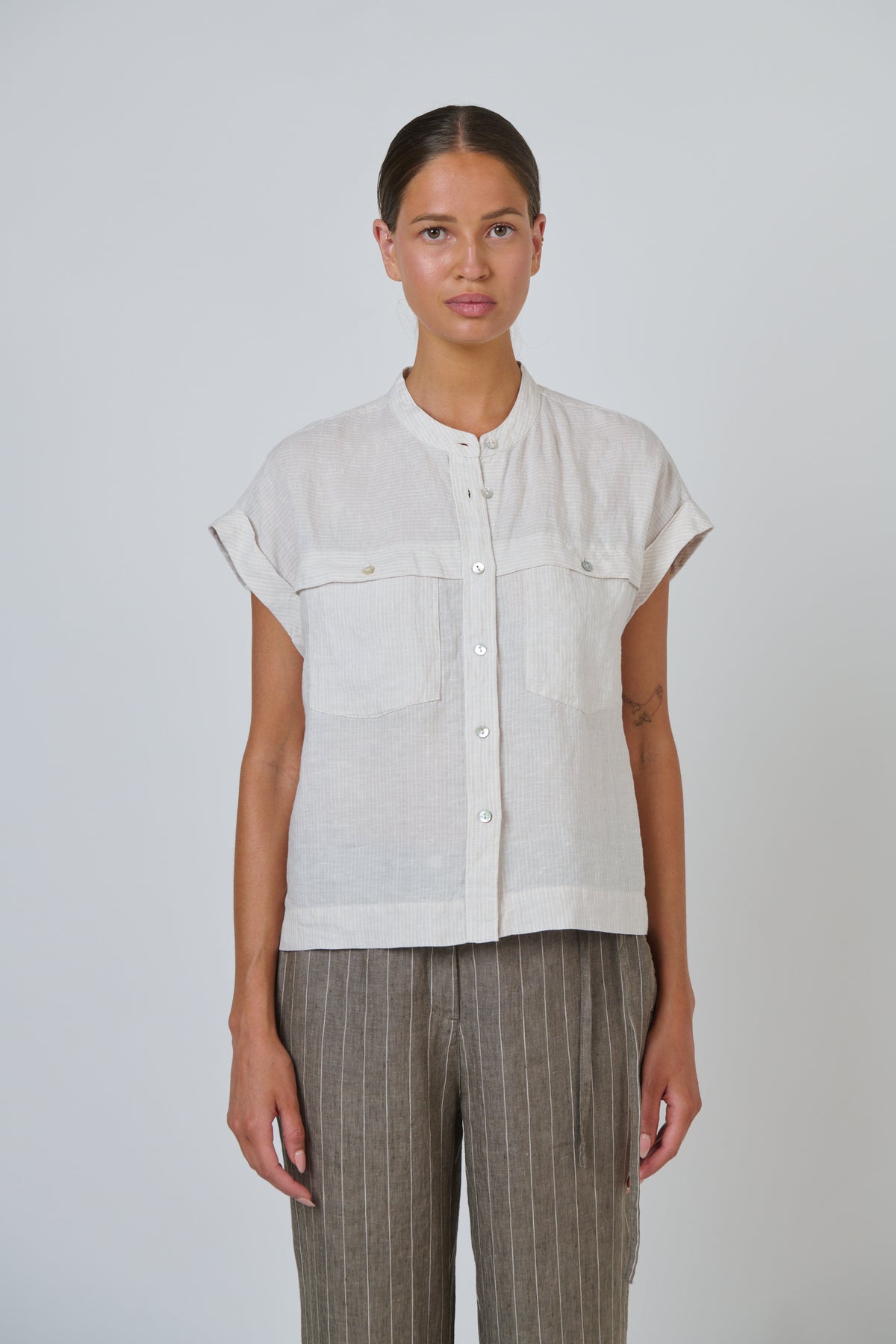 OLIVE ET JULIE Front Pocket Linen Top SESAME