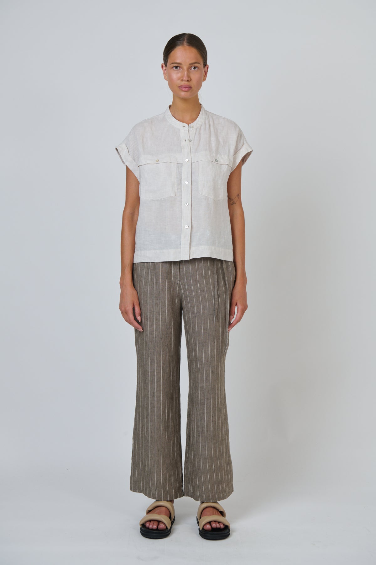 OLIVE ET JULIE Front Pocket Linen Top SESAME