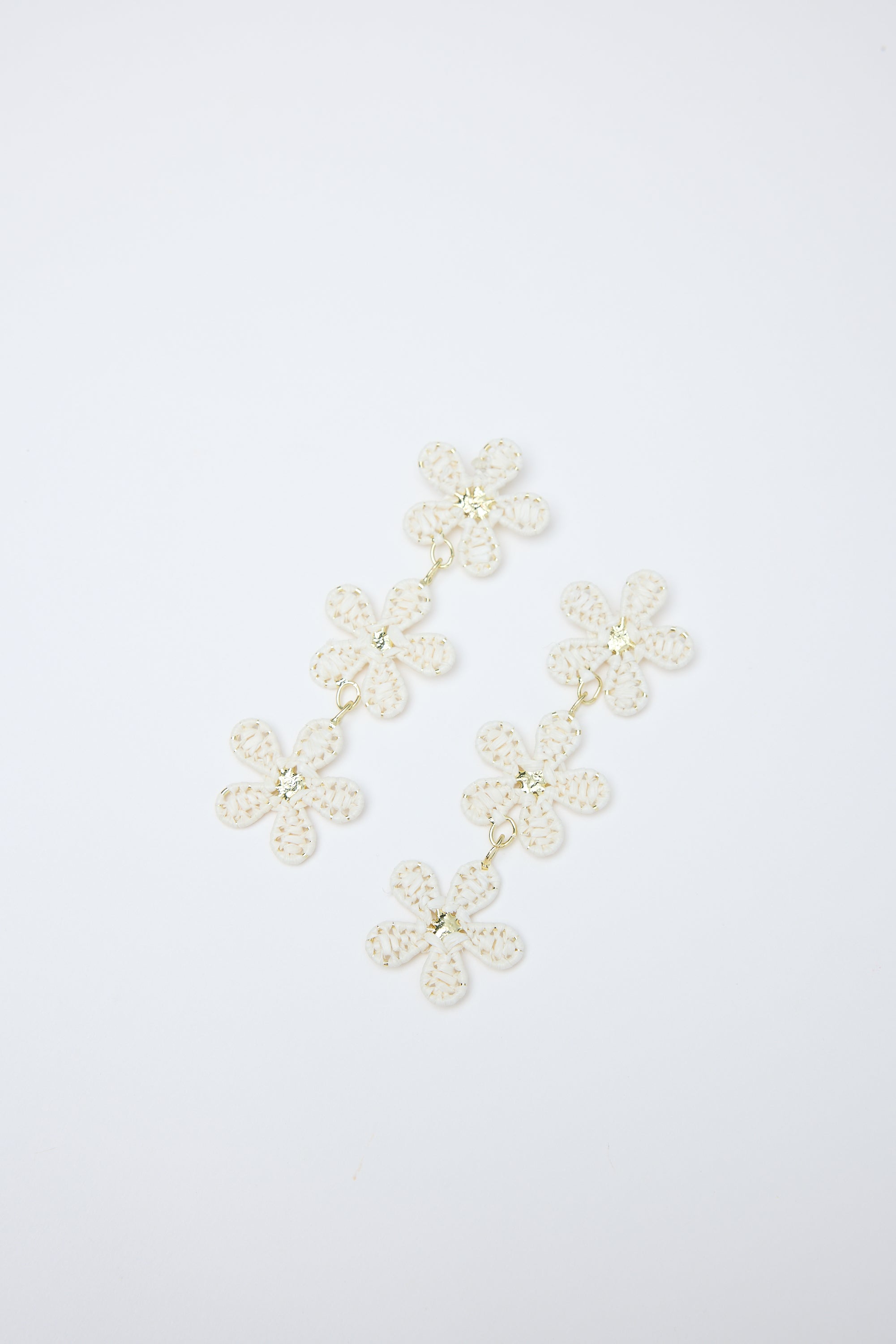 Camilla Earrings WHITE