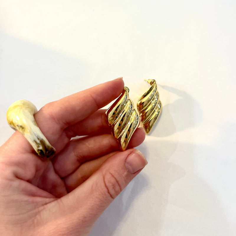 TOURISTE Quenelle Earrings GOLD