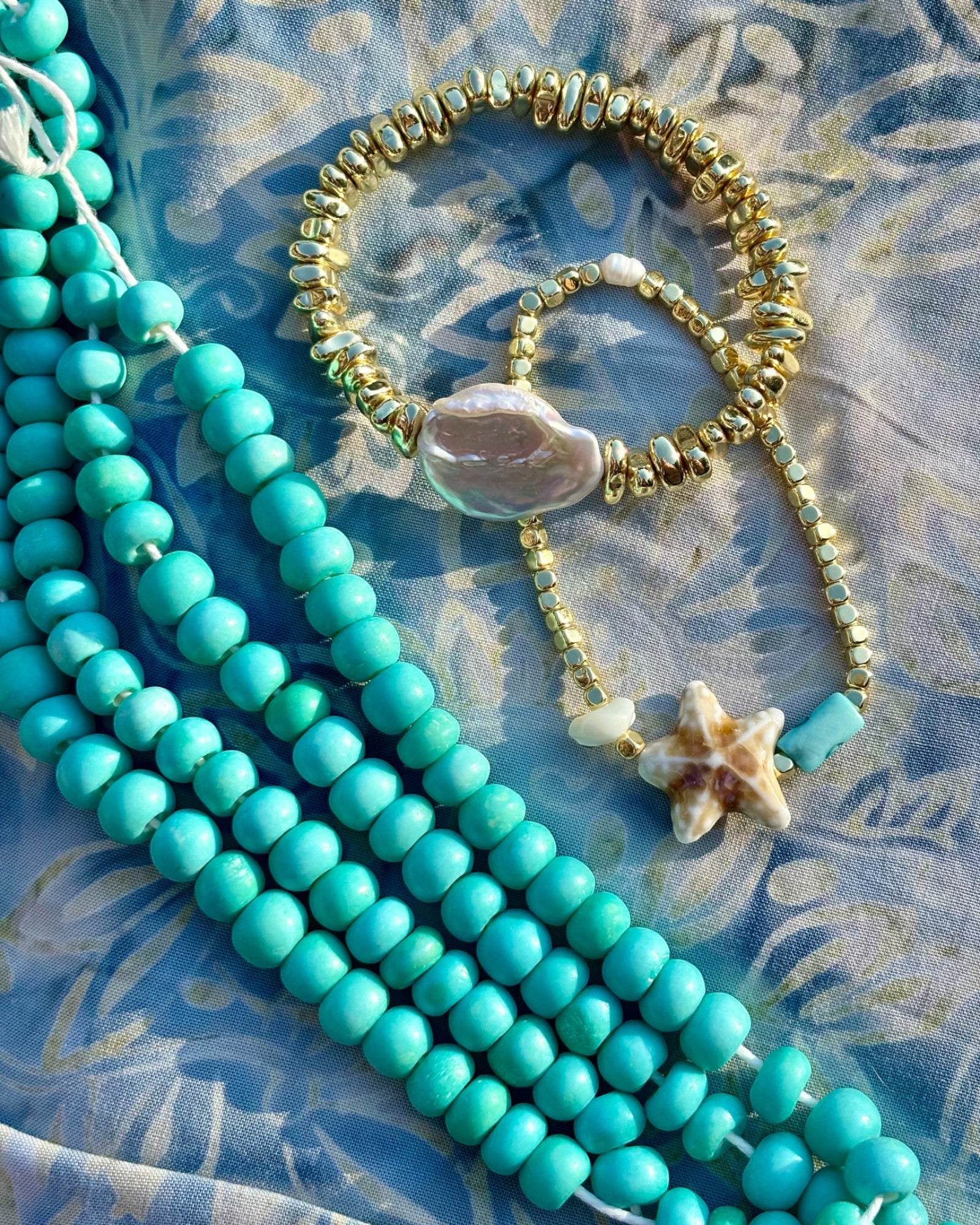 HEI TAI Chunky Luxe Gold Bracelet PEARL ROUND