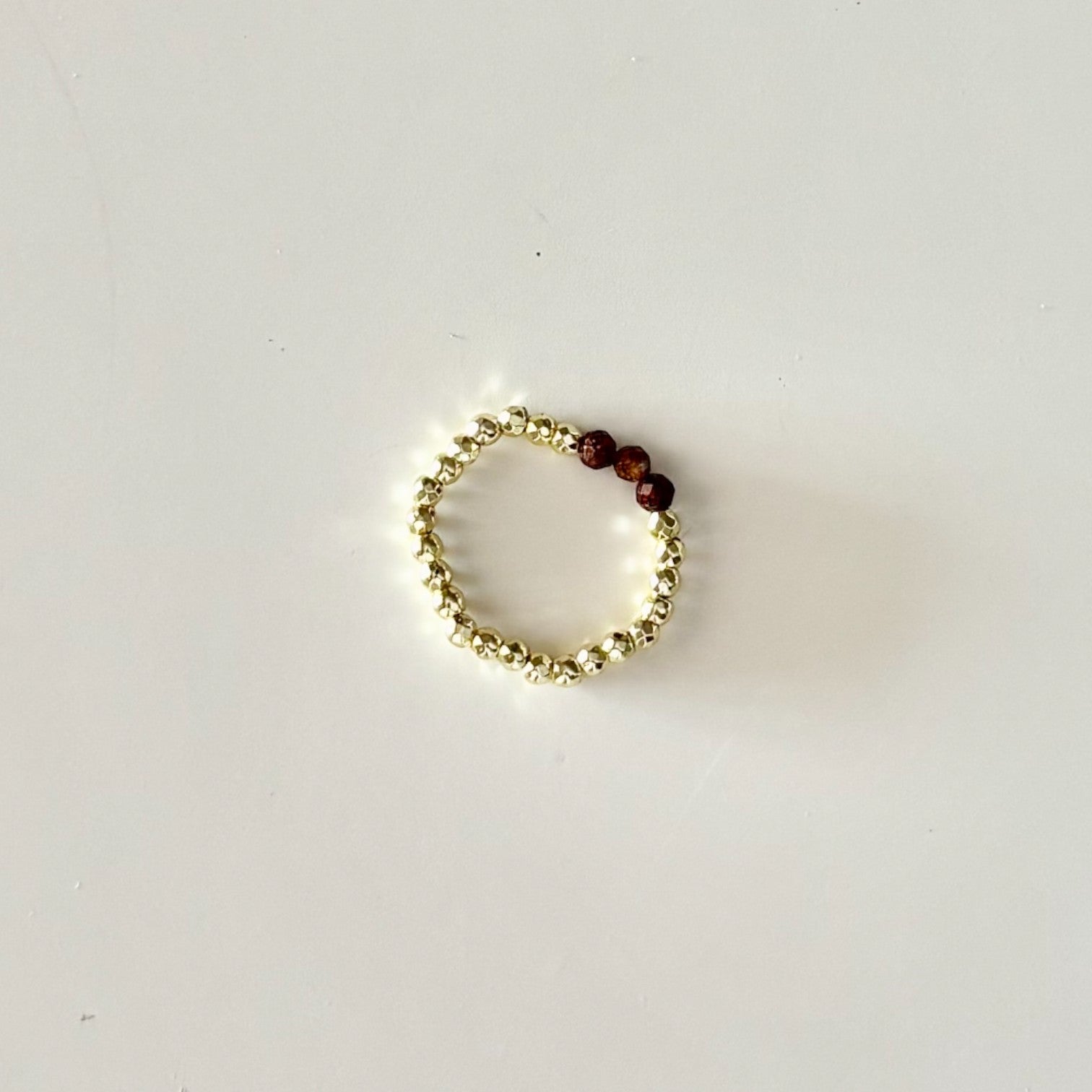 HEI TAI Gold Juju Ring GARNET