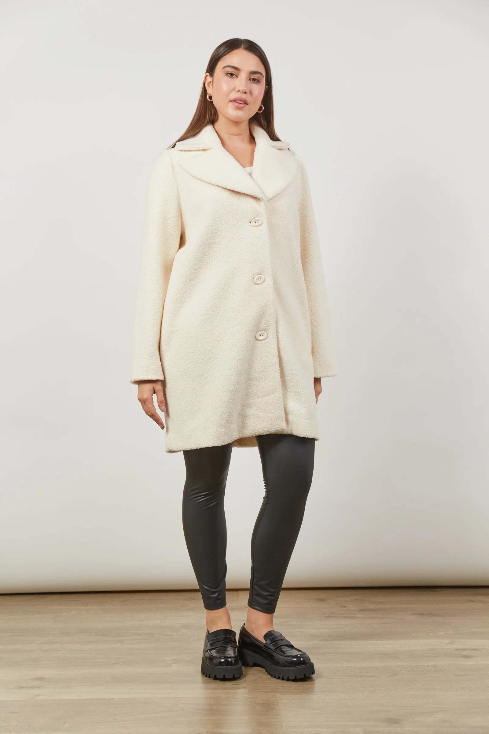 ISLE Allure Coat CREME