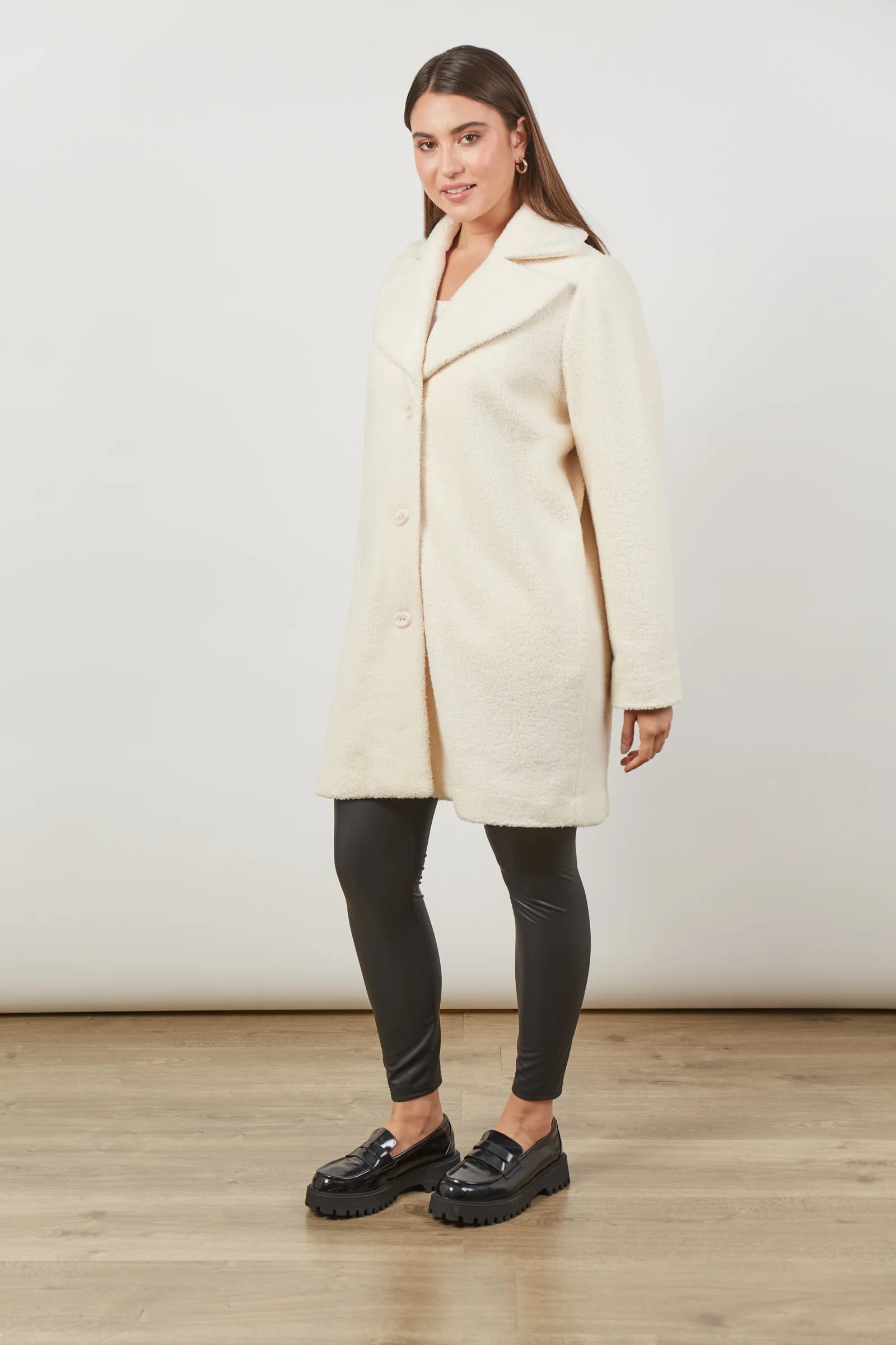 ISLE Allure Coat CREME