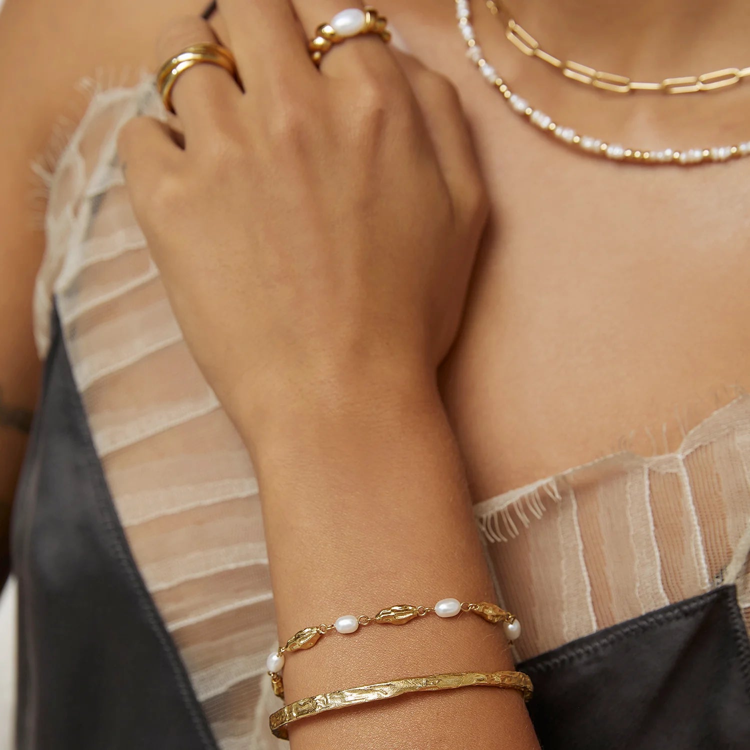Arms of Eve Mimi Bracelet PEARL + GOLD