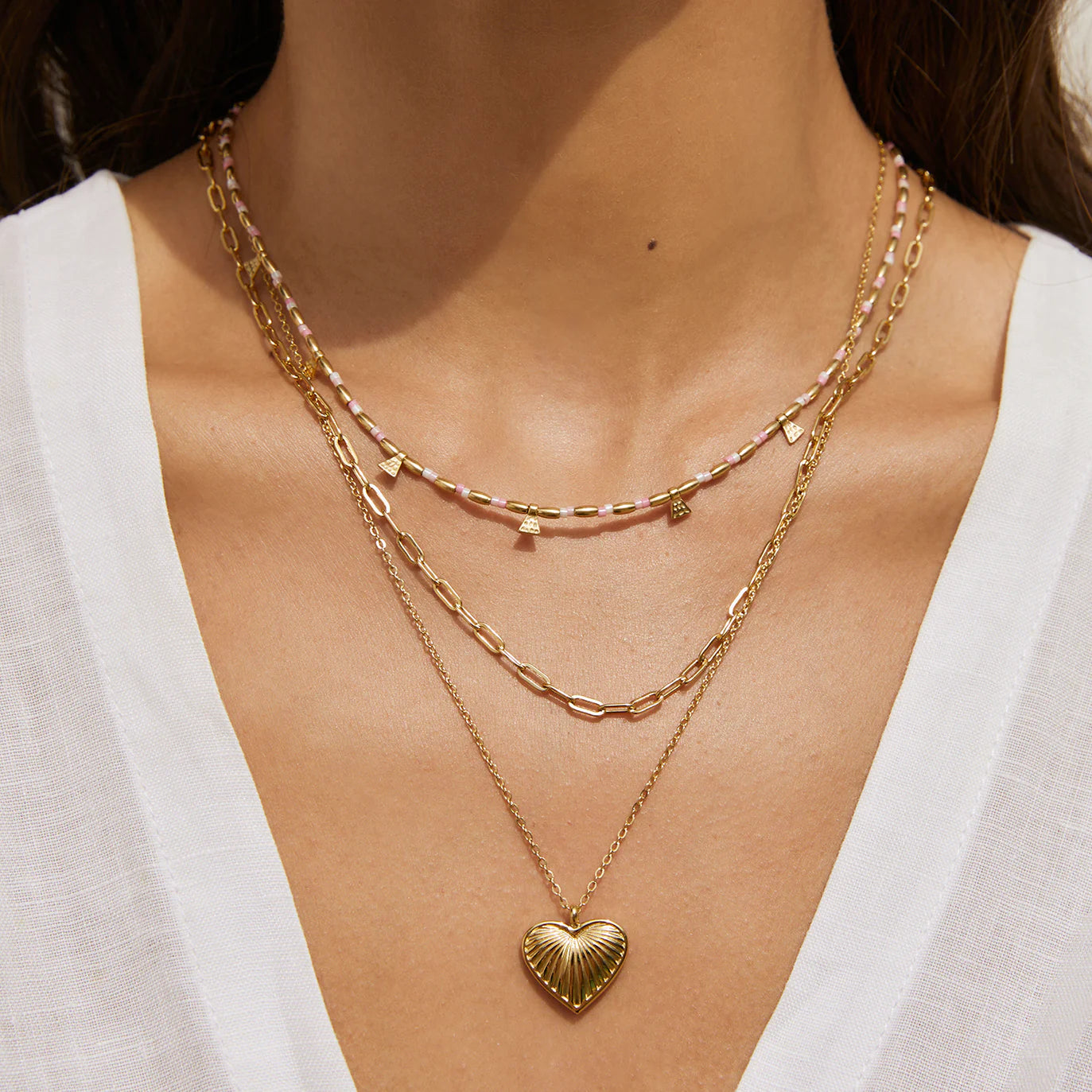 AOE Natalia Necklace PEONY
