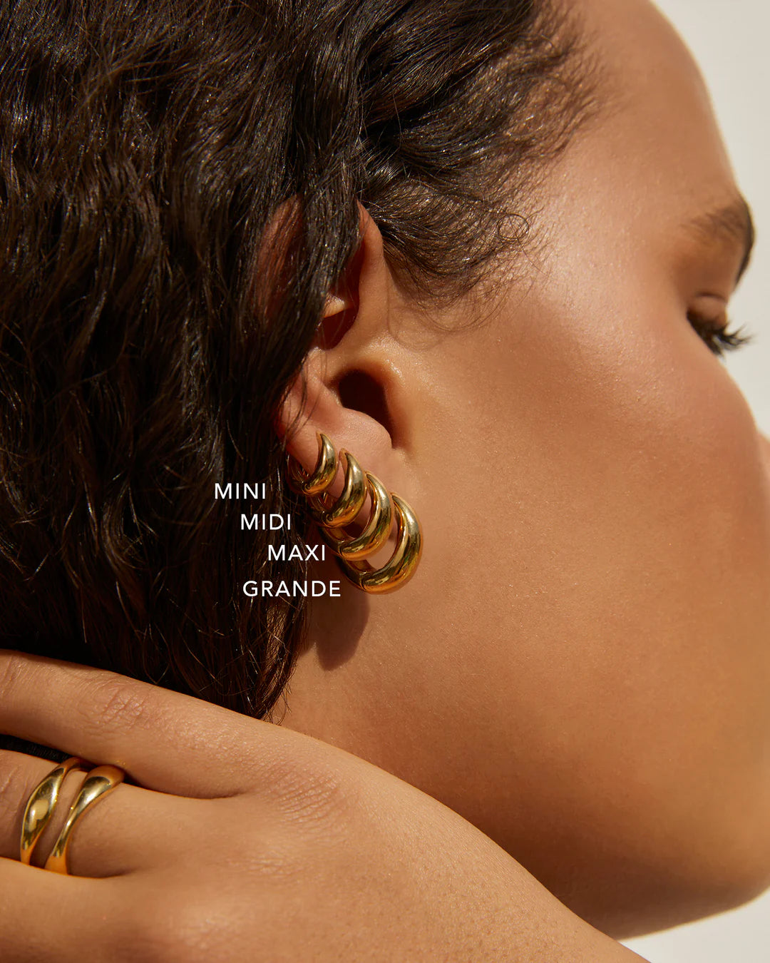 Arms of Eve Max Earrings MIDI GOLD