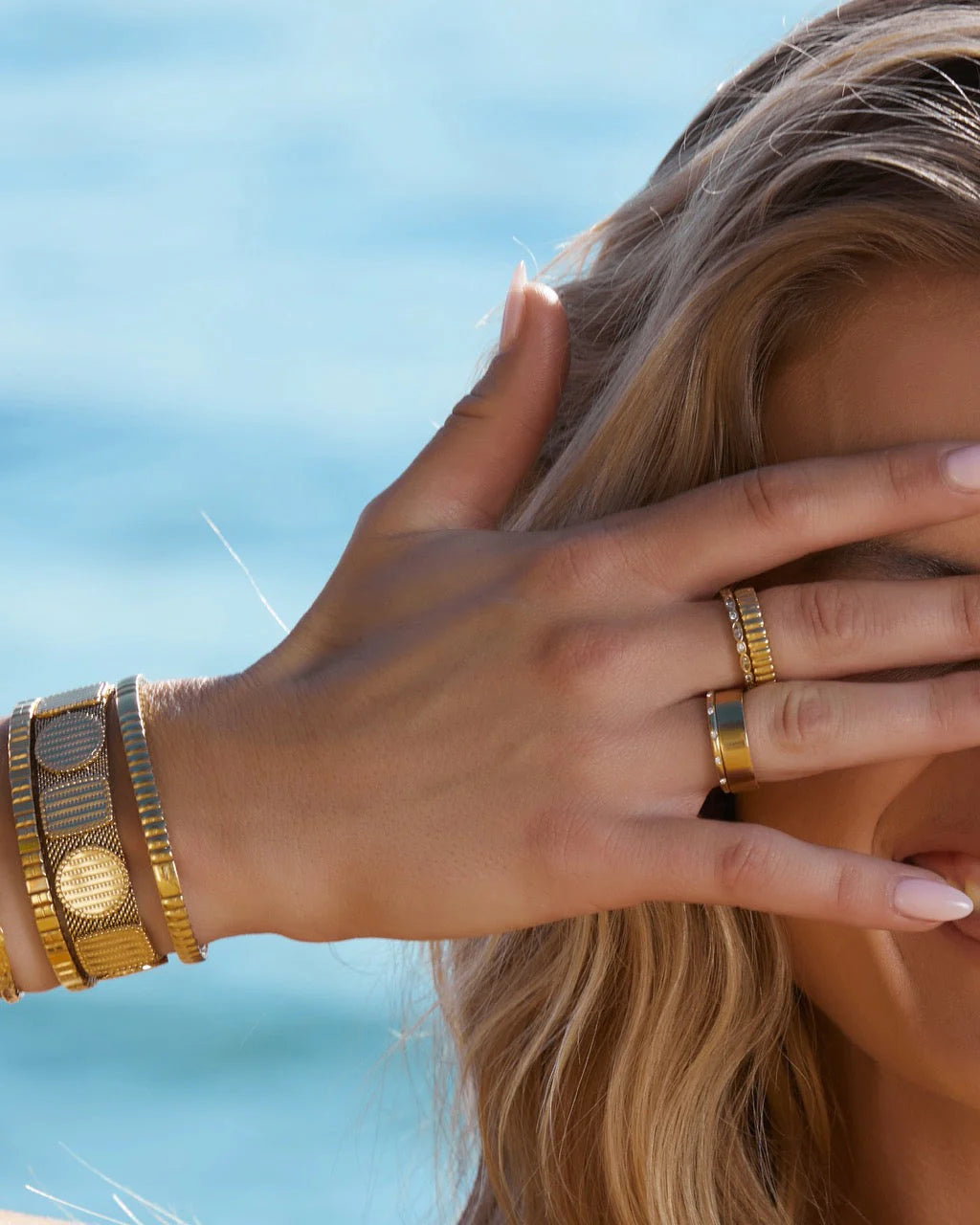 Arms of Eve Viola Ring GOLD