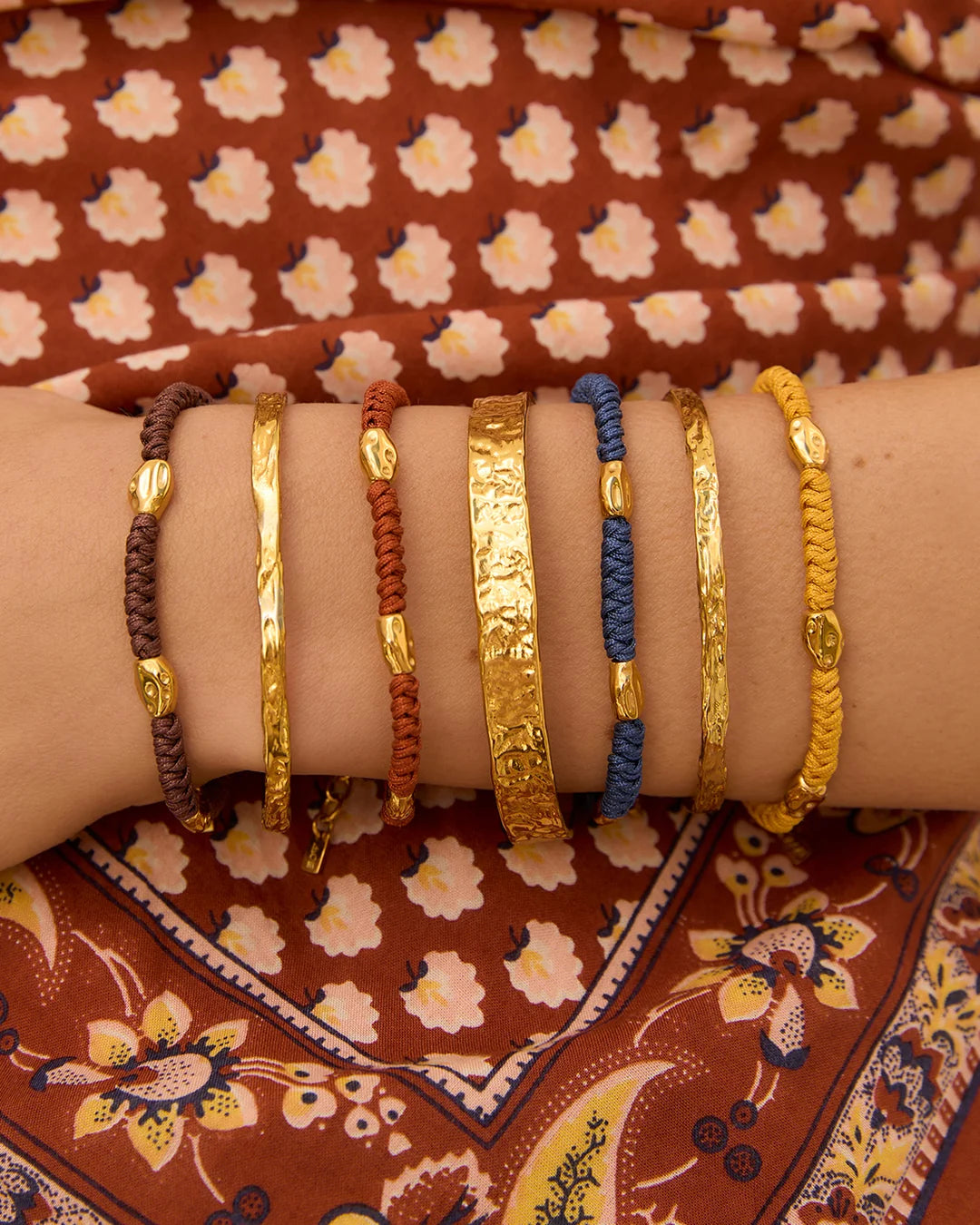 Arms of Eve Bobbi Bracelet NAVY