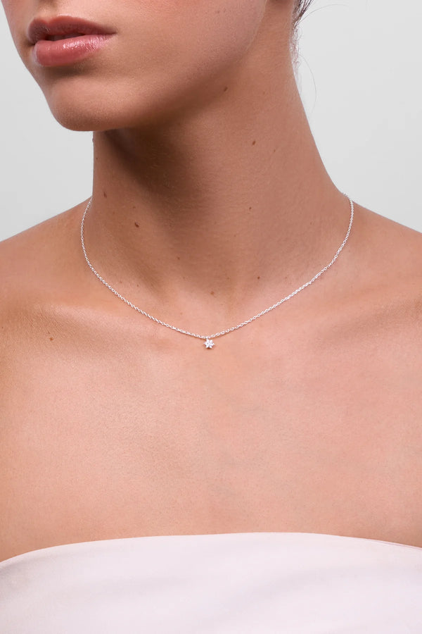 LIBERTE Petal Necklace SILVER