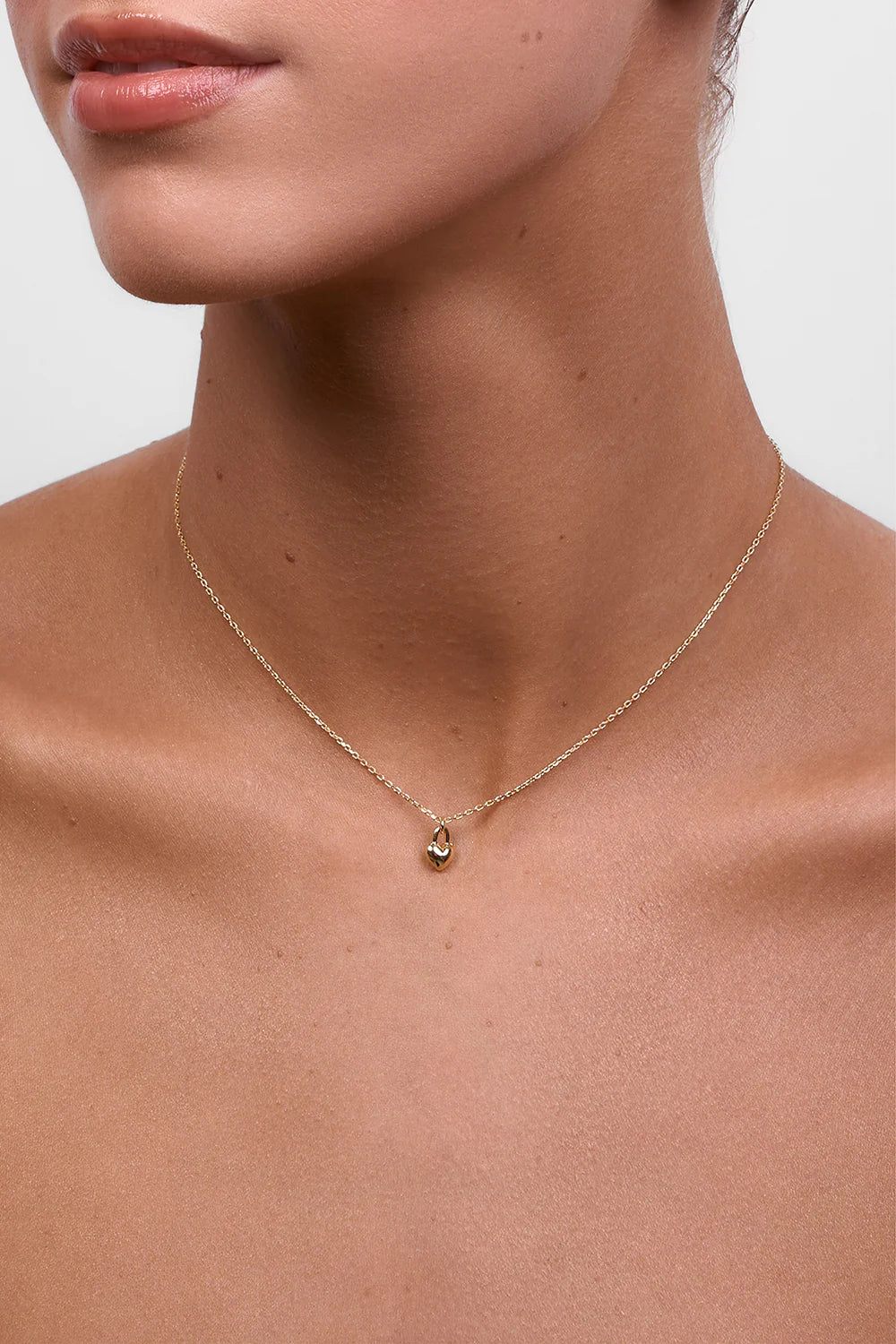 LIBERTE Winnie Heart Necklace GOLD