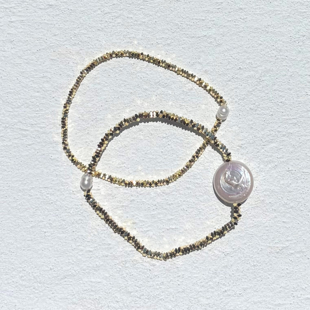 HEI TAI Gold Charm Bracelet ROUND FRESHWATER PEARL